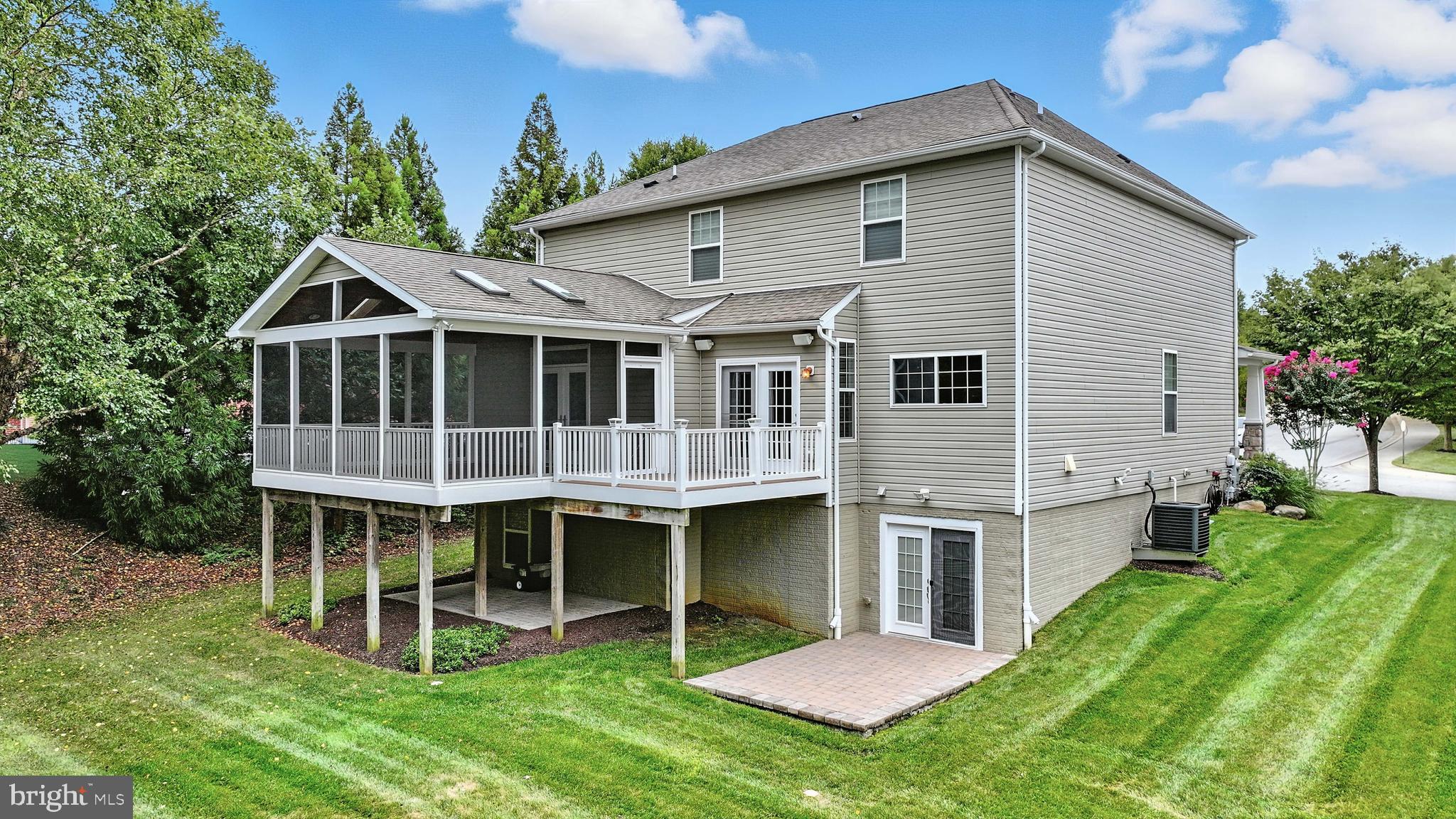 MONTICELLO - Residential