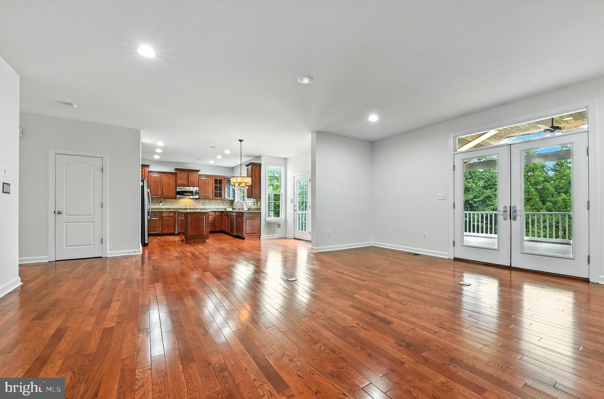 MONTICELLO - Residential