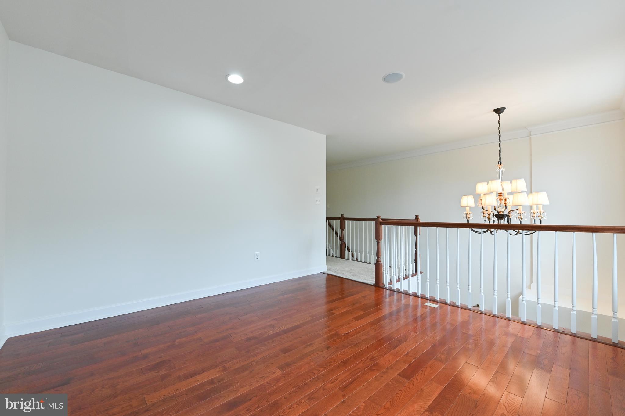 MONTICELLO - Residential