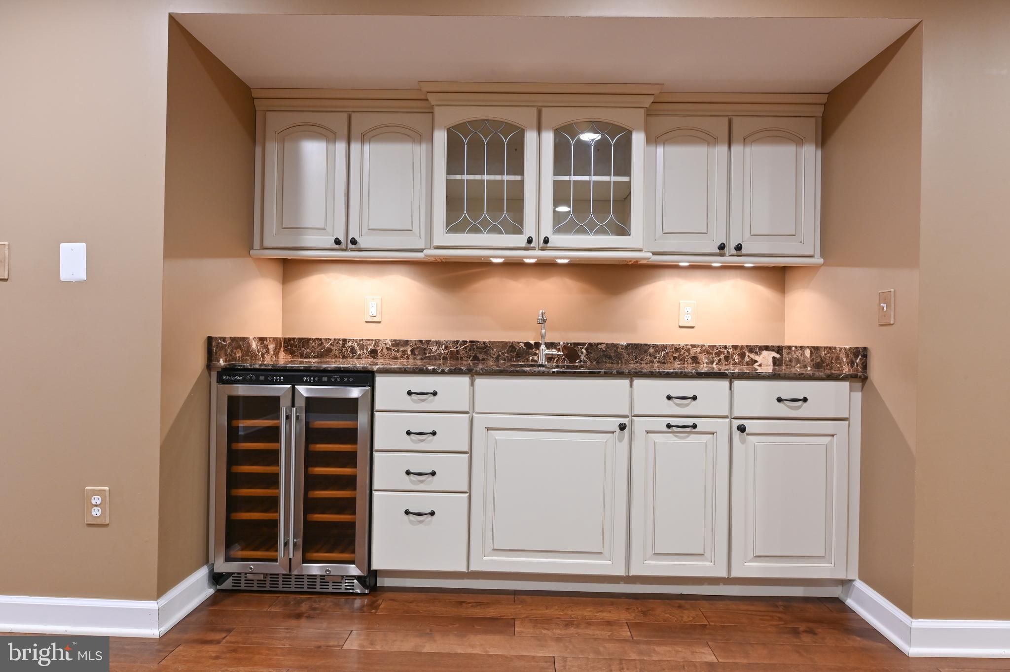 MONTICELLO - Residential