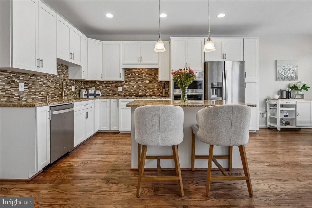 STRATSHIRE CROSSING - Residential
