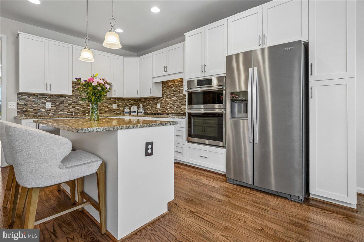 STRATSHIRE CROSSING - Residential