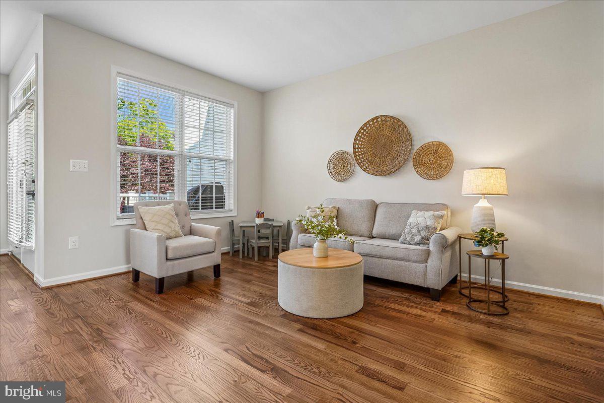 STRATSHIRE CROSSING - Residential