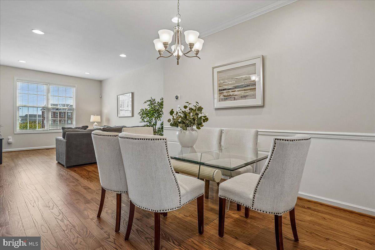 STRATSHIRE CROSSING - Residential