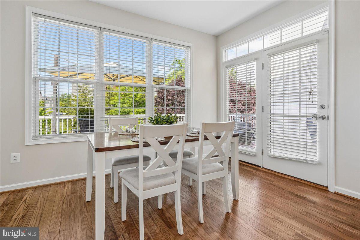 STRATSHIRE CROSSING - Residential