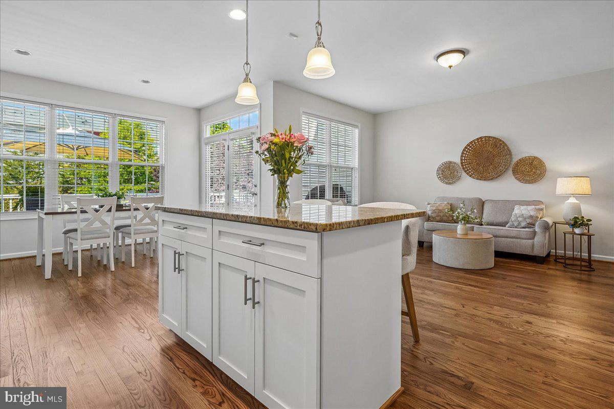 STRATSHIRE CROSSING - Residential