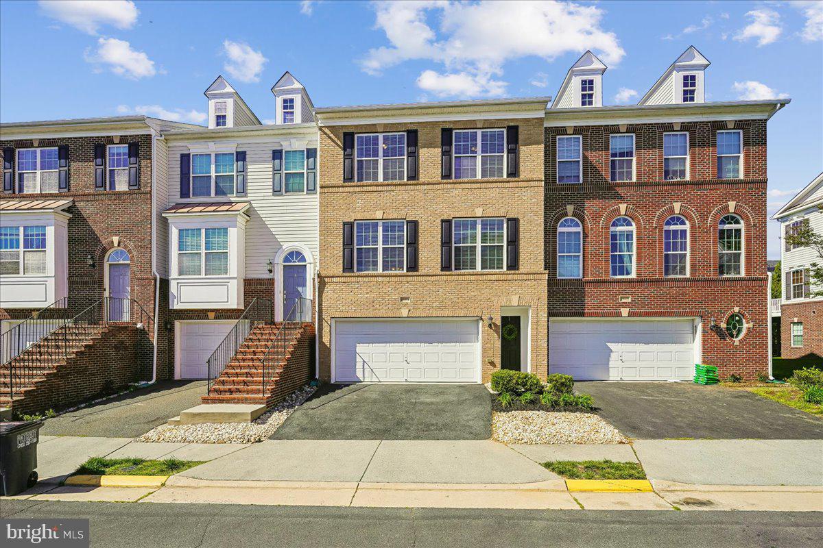 25073 PRAIRIE FIRE SQUARE