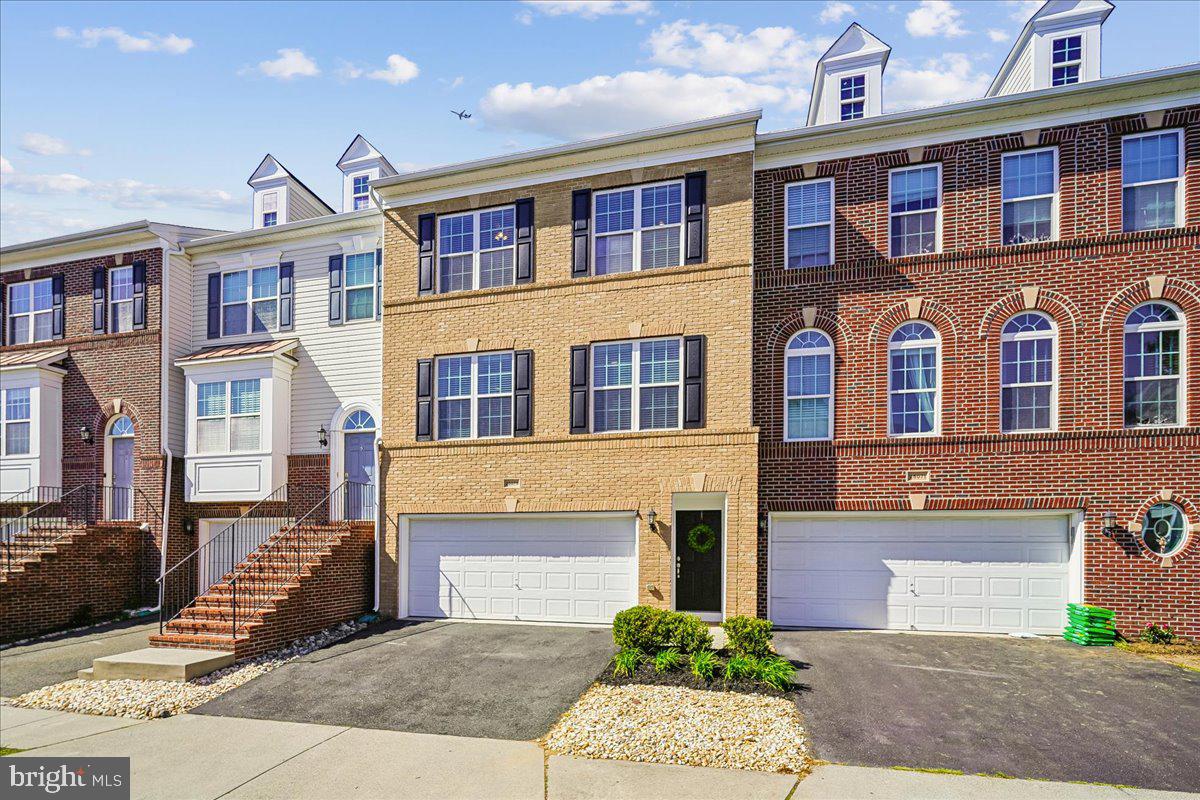 25073 PRAIRIE FIRE SQUARE