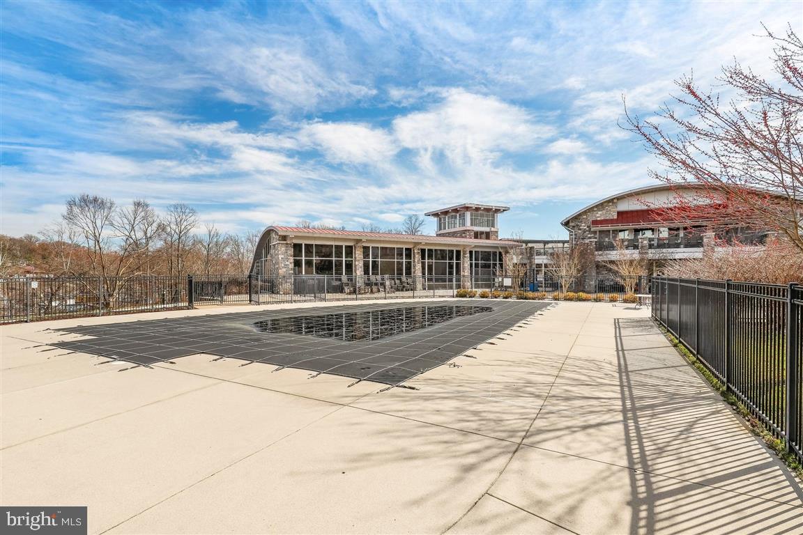 POTOMAC CLUB II - Residential Lease