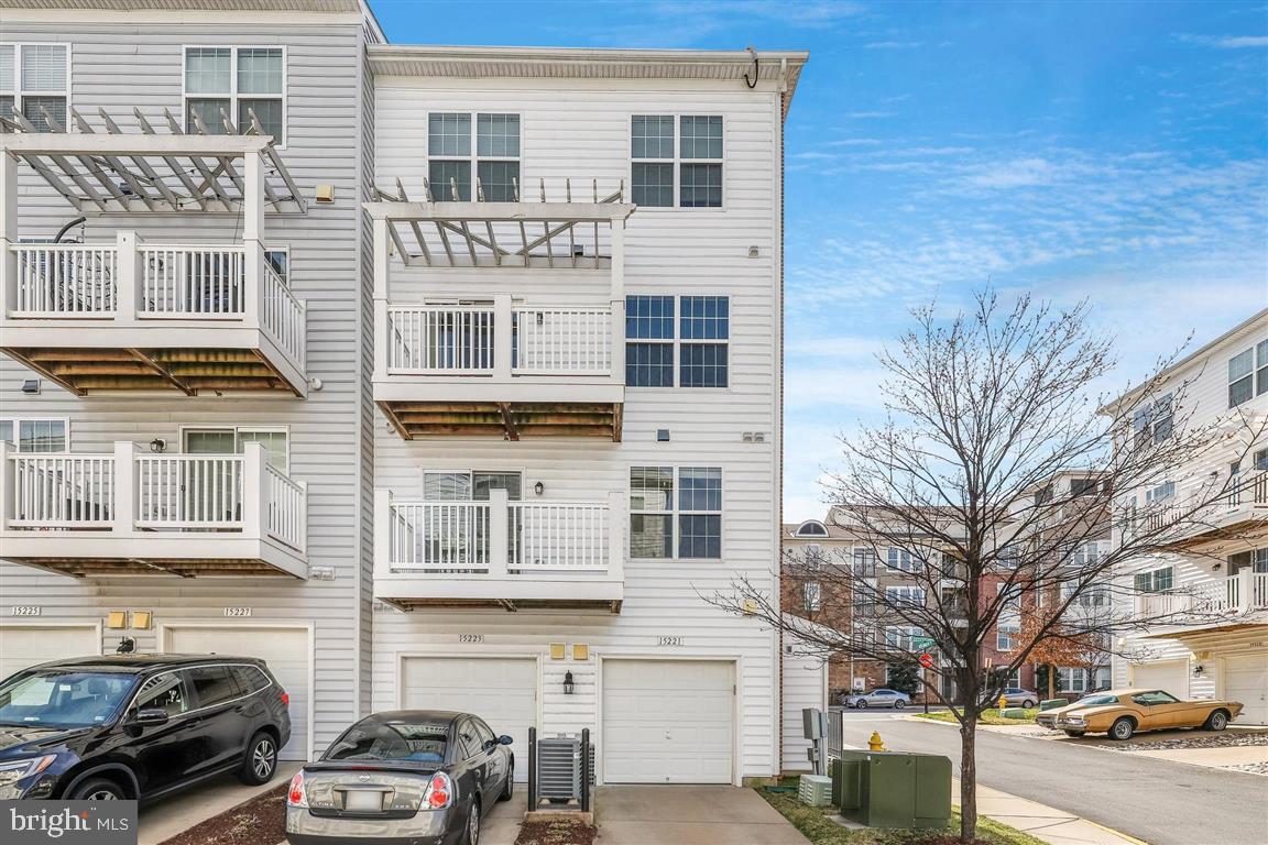 POTOMAC CLUB II - Residential Lease