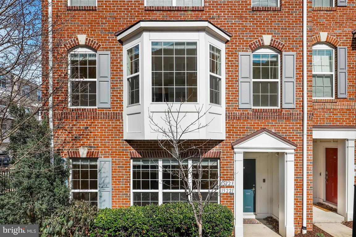 POTOMAC CLUB II - Residential Lease