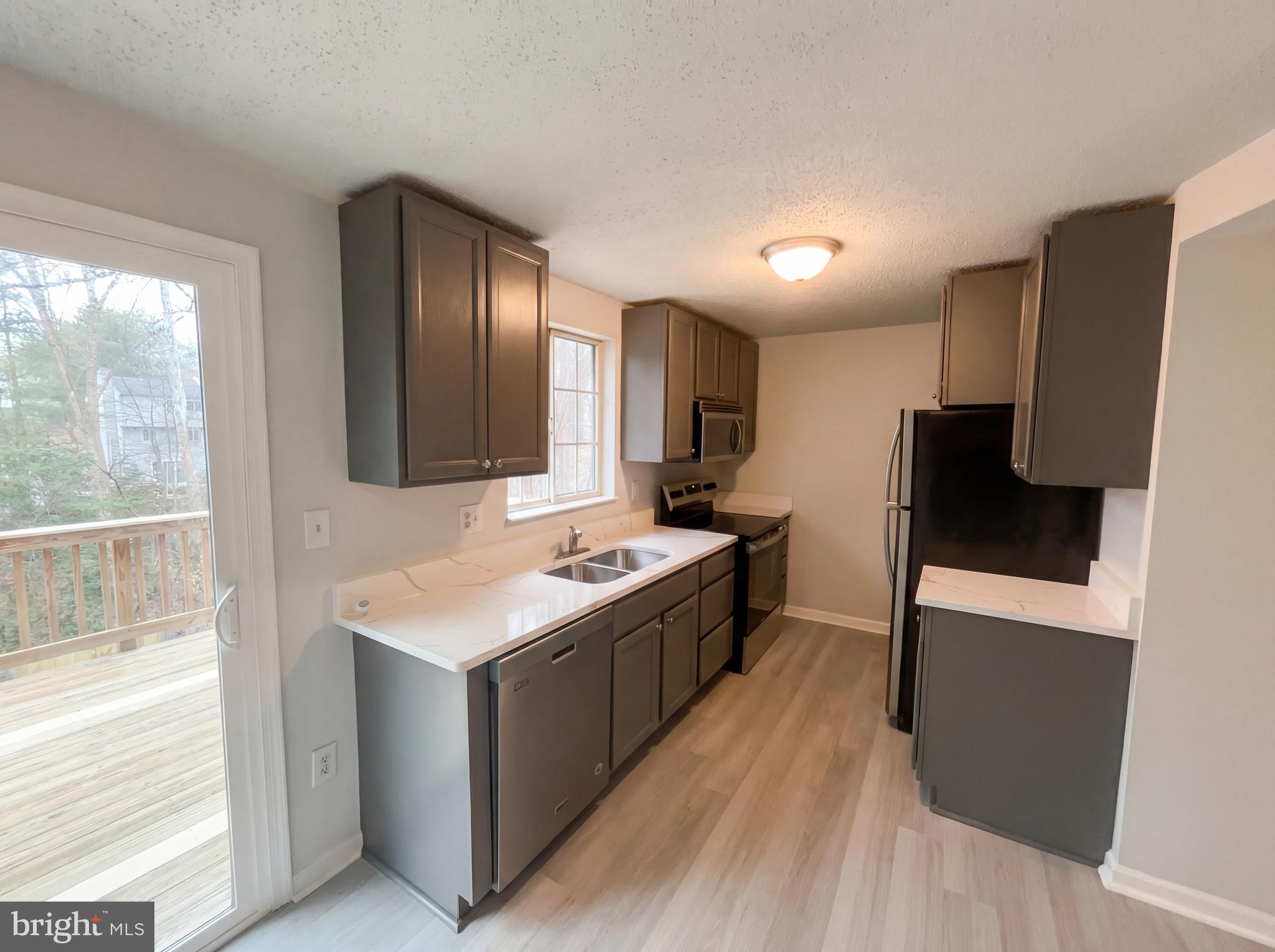 13524 BENTLEY CIRCLE