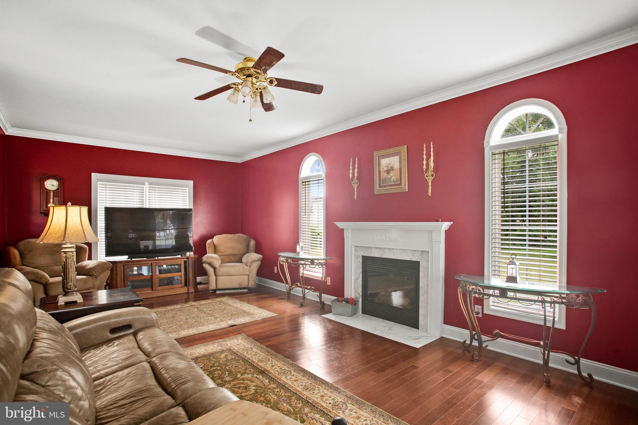 WILLOW CREEK - Residential