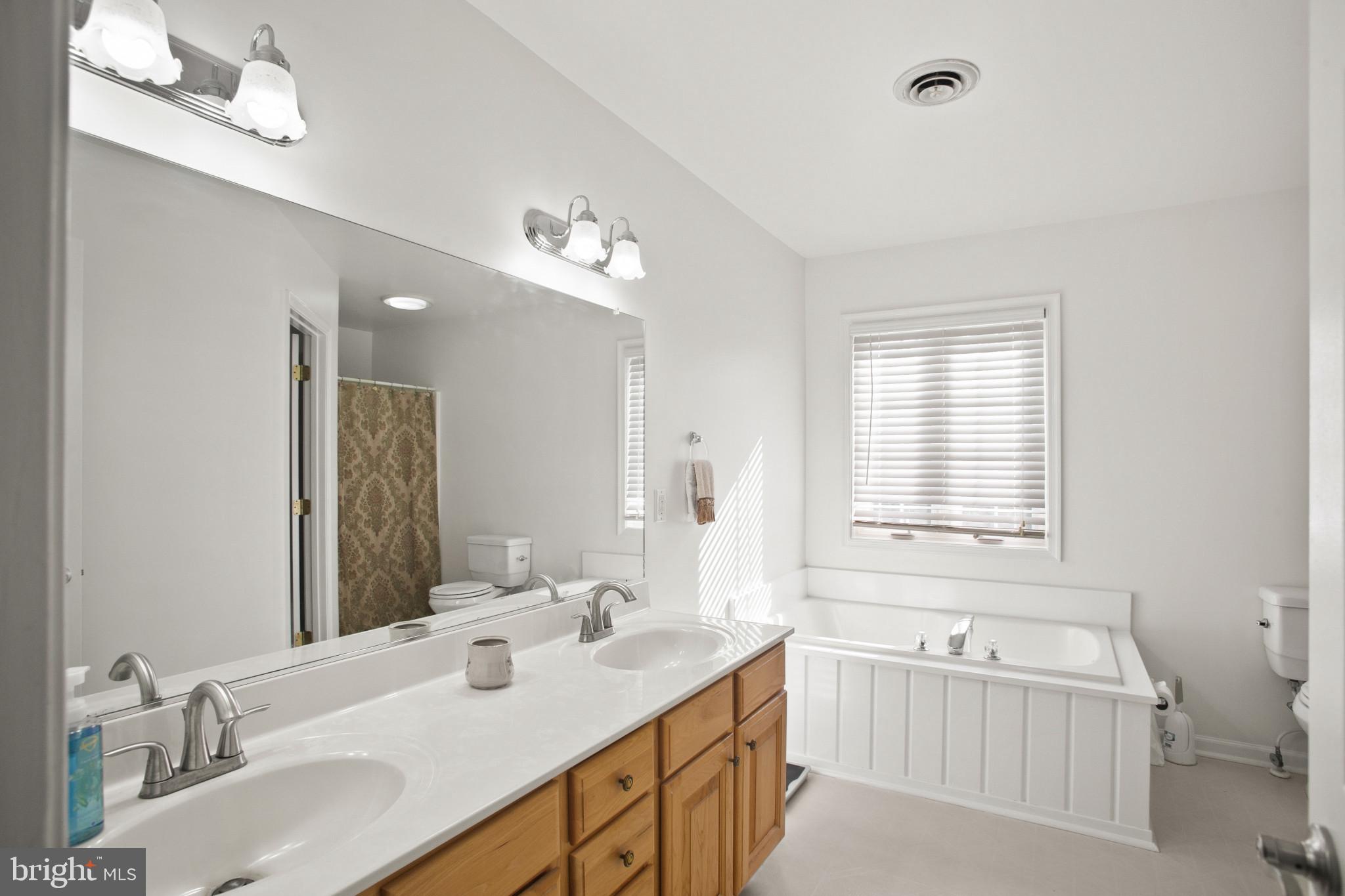 WILLOW CREEK - Residential