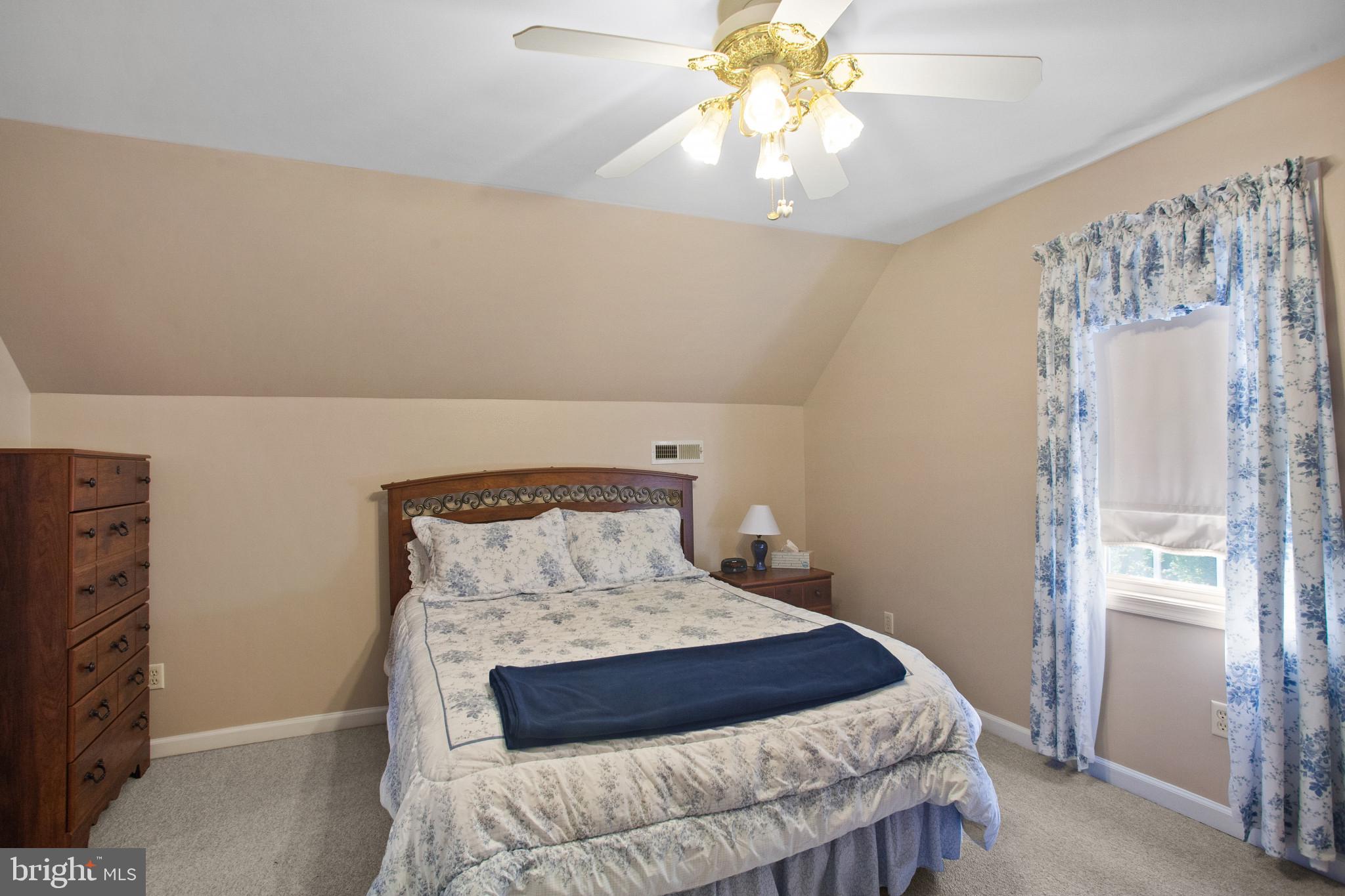 WILLOW CREEK - Residential