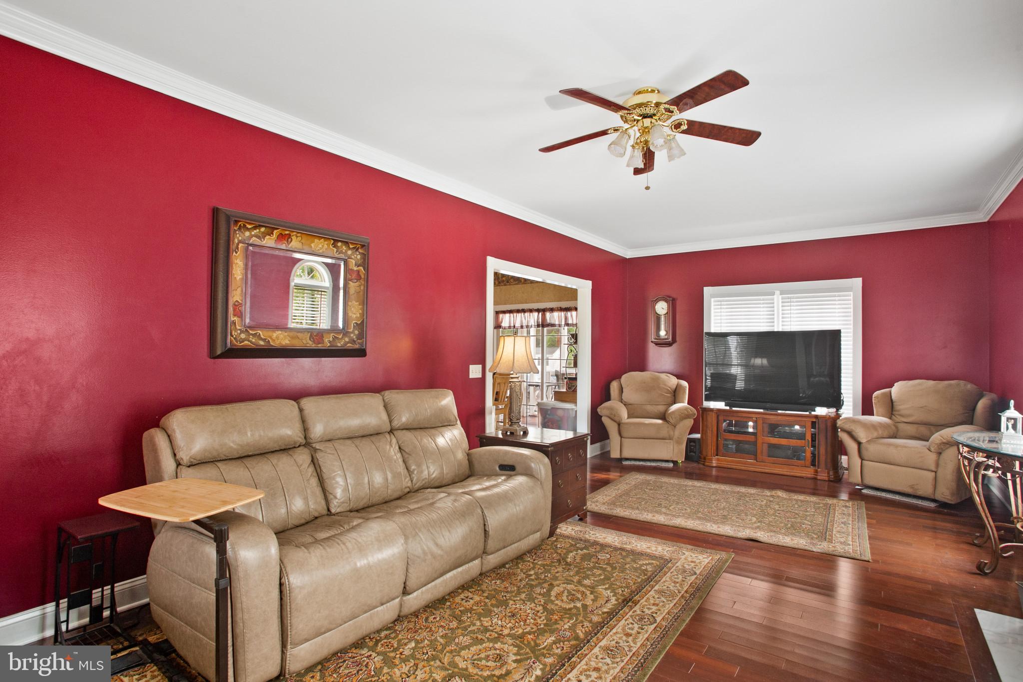 WILLOW CREEK - Residential