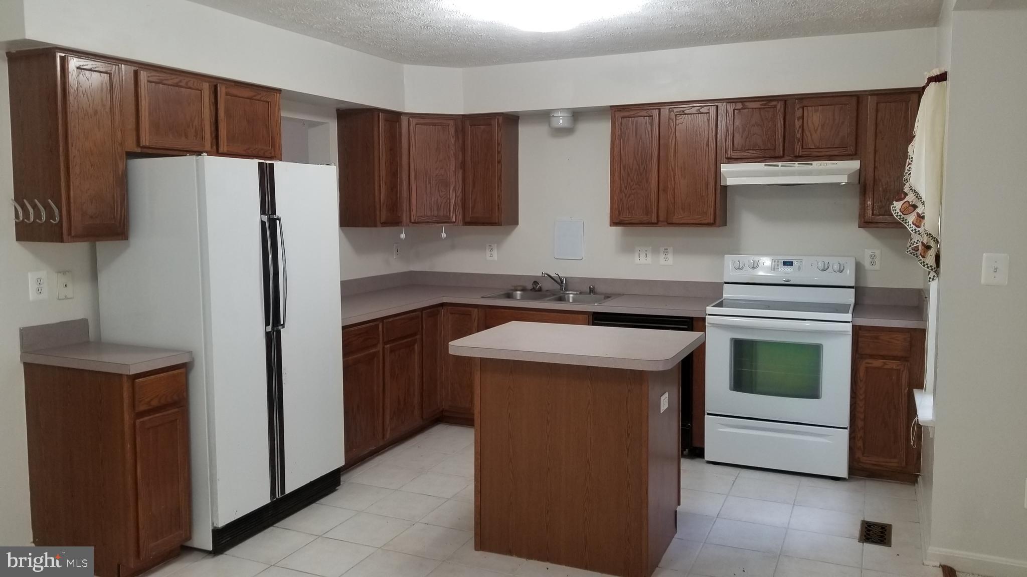 HARFORD TOWN - Residential