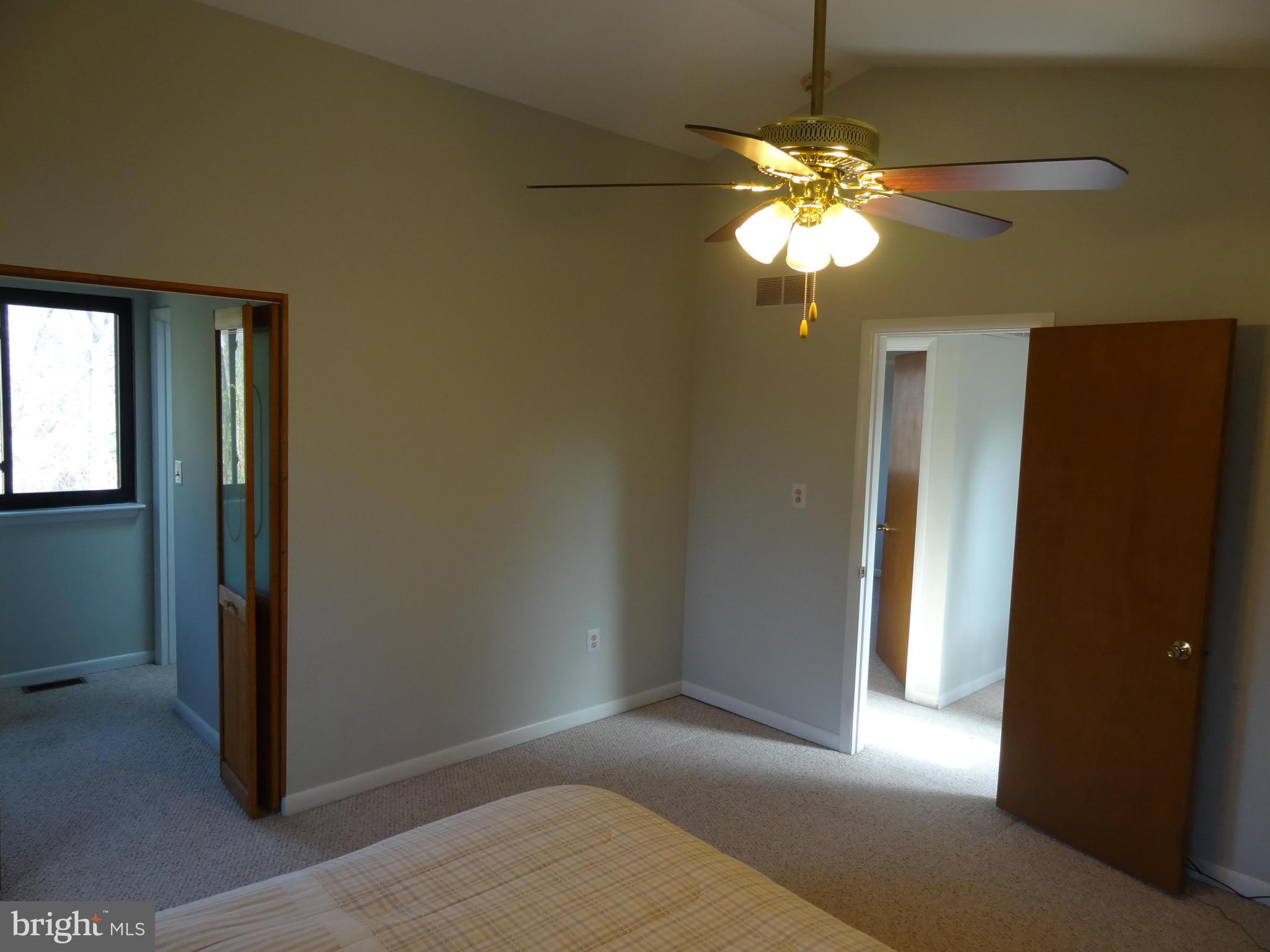 COOL POND - Residential