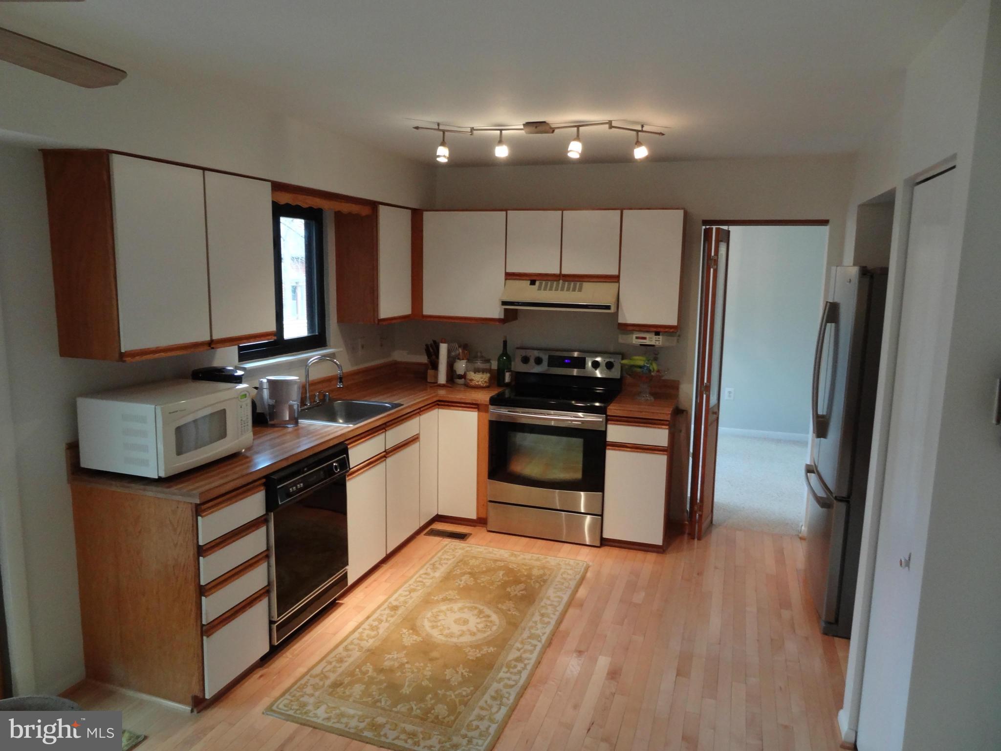 COOL POND - Residential