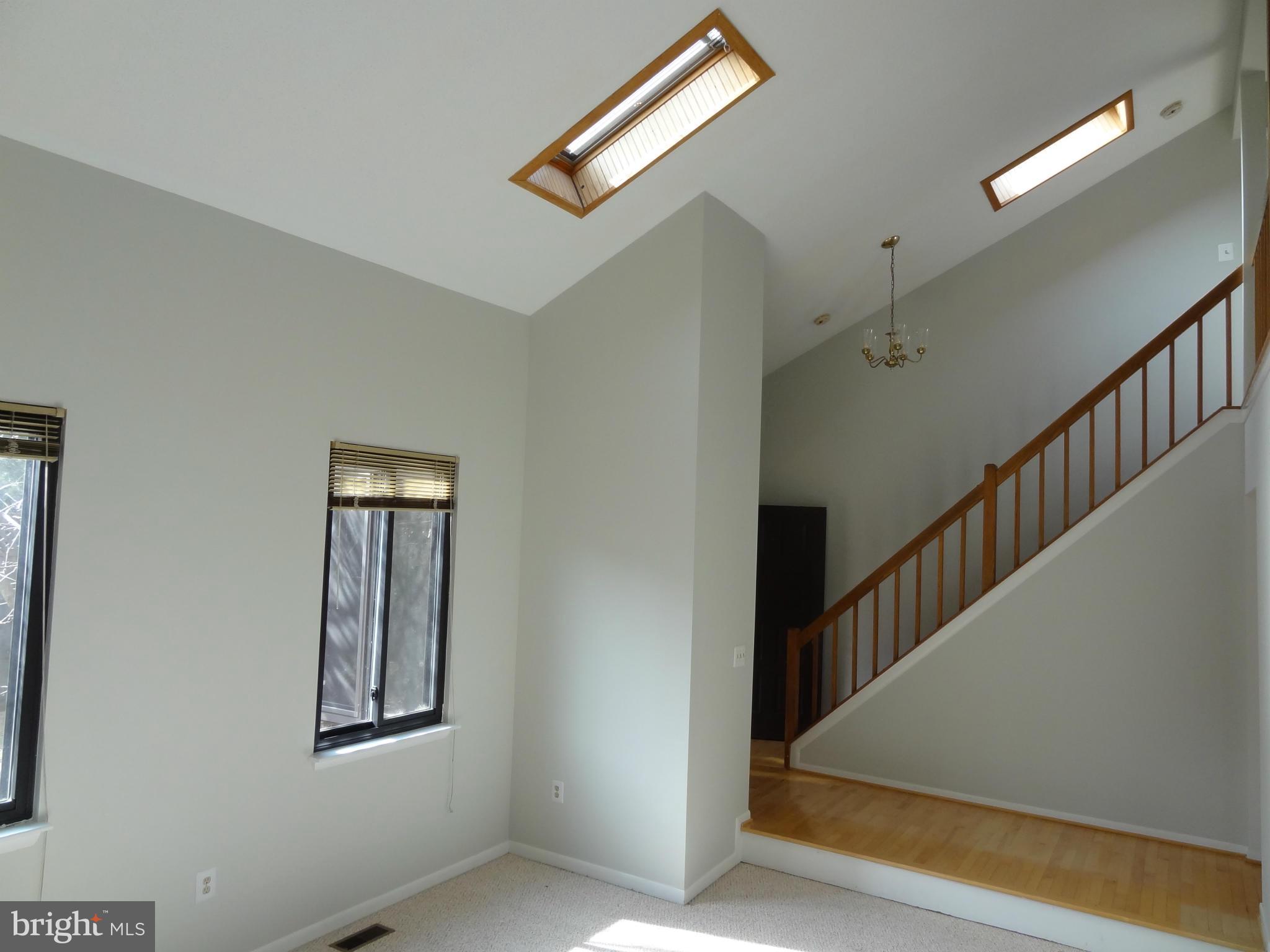 COOL POND - Residential