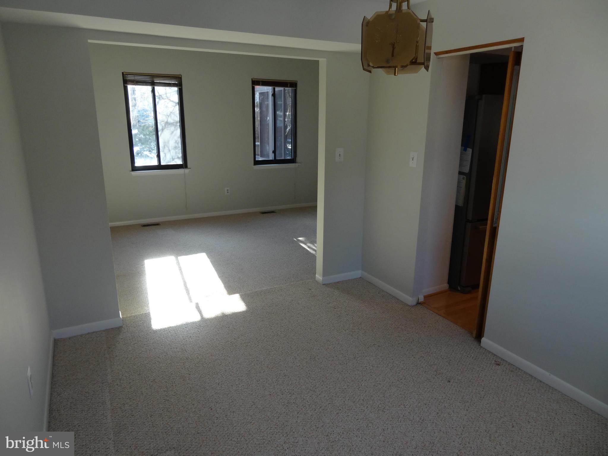 COOL POND - Residential