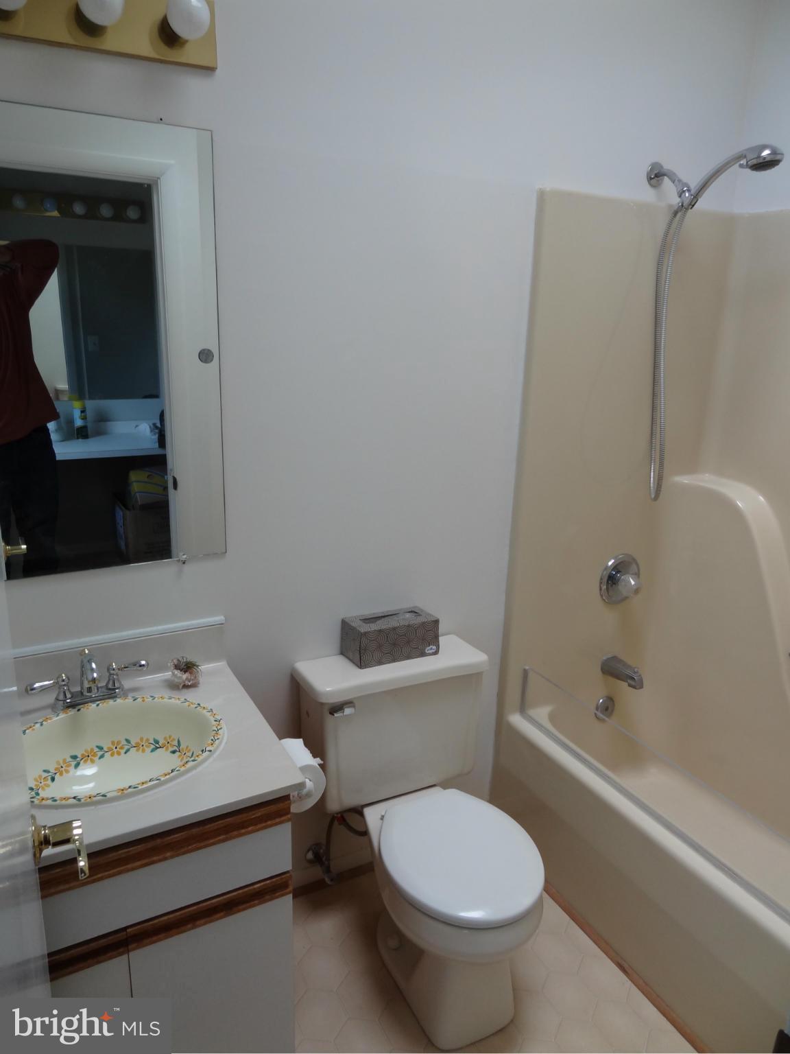 COOL POND - Residential