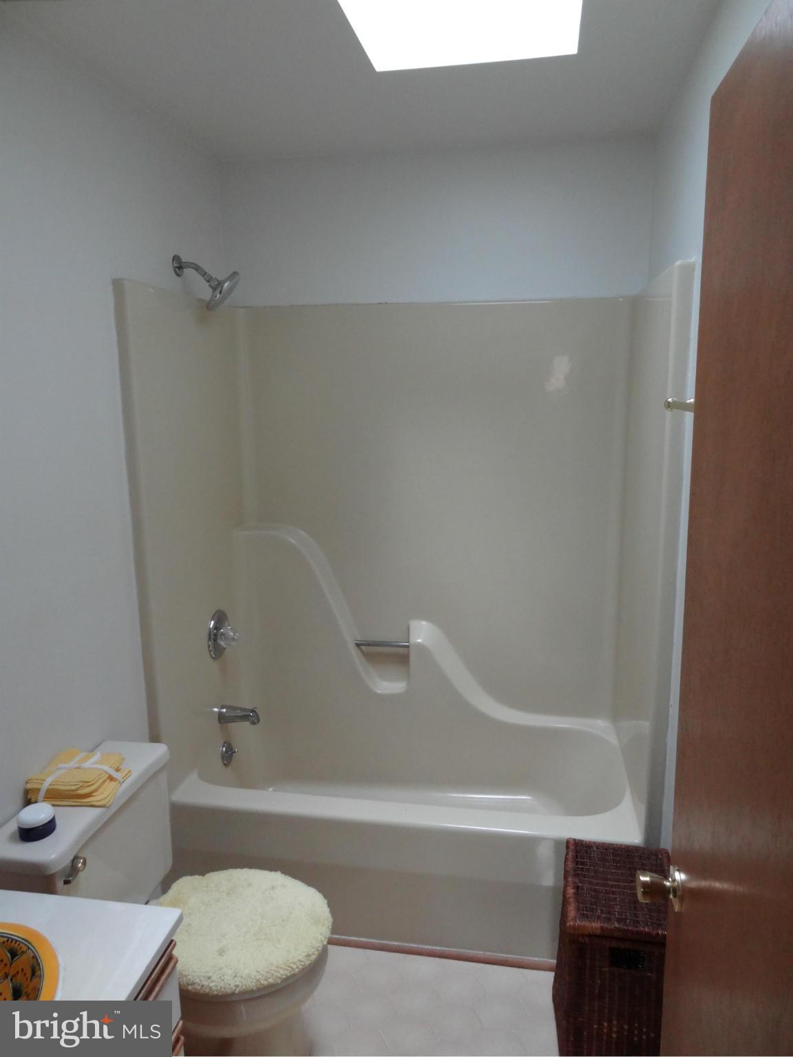 COOL POND - Residential