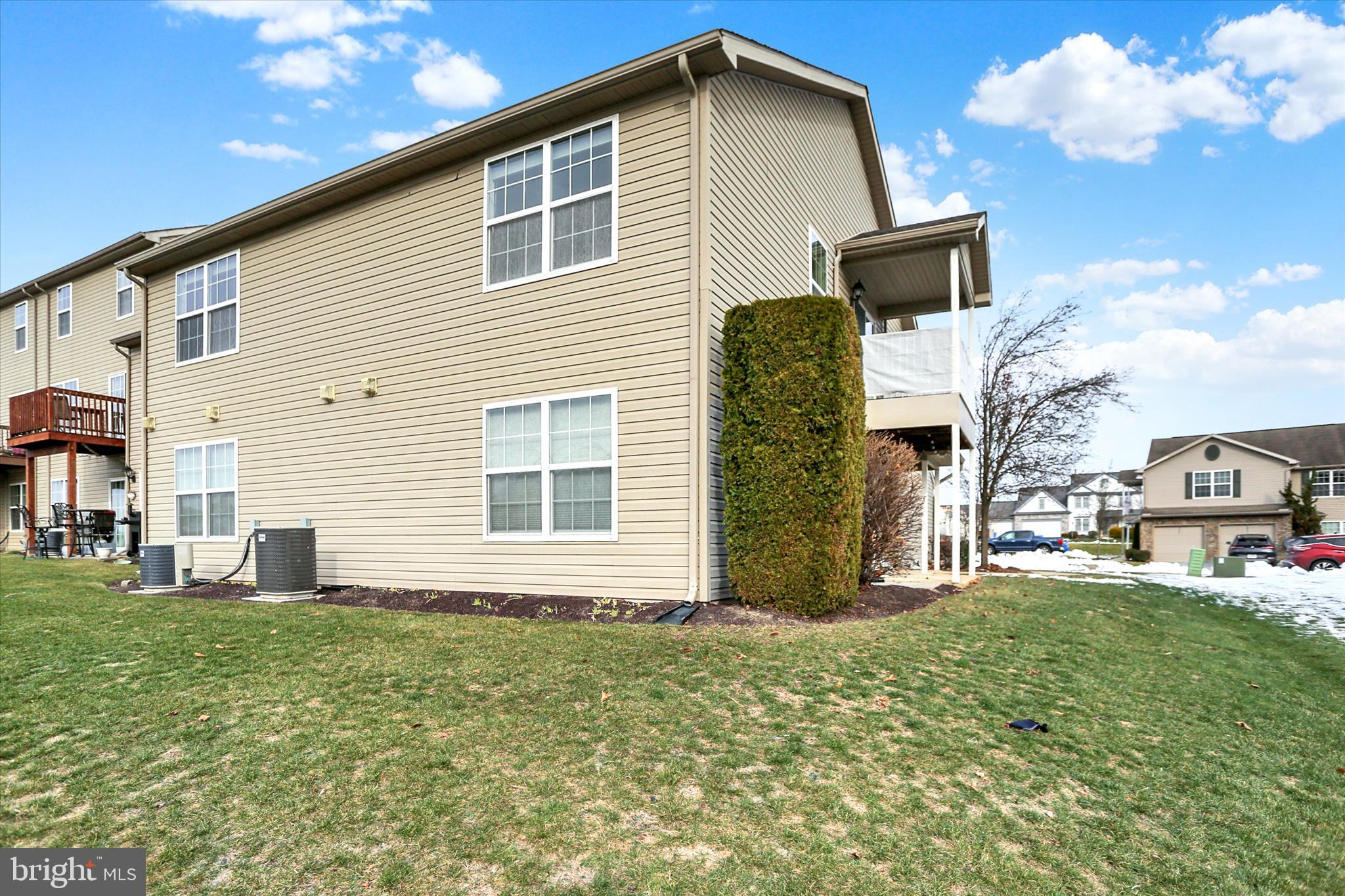 PINNACLE AT HERSHEY MEADOWS - Residential