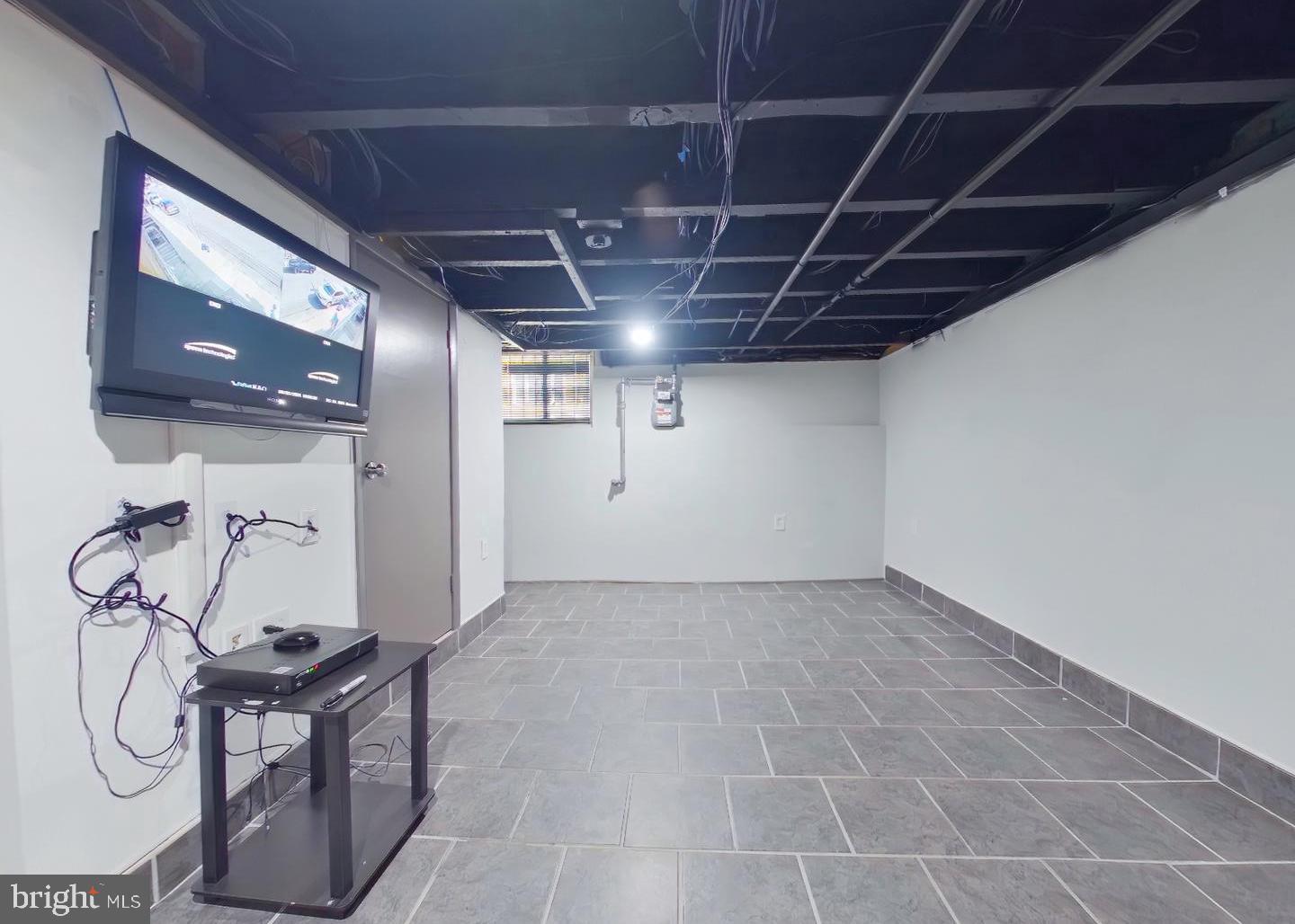 EAST PASSYUNK CROSSING - Residential Lease