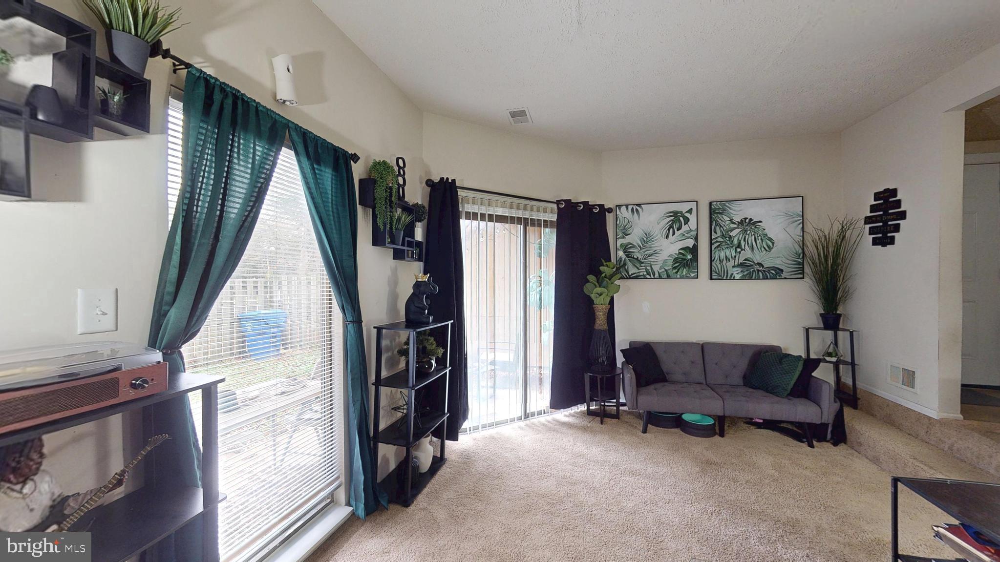 ST CHARLES WAKEFIELD - Residential