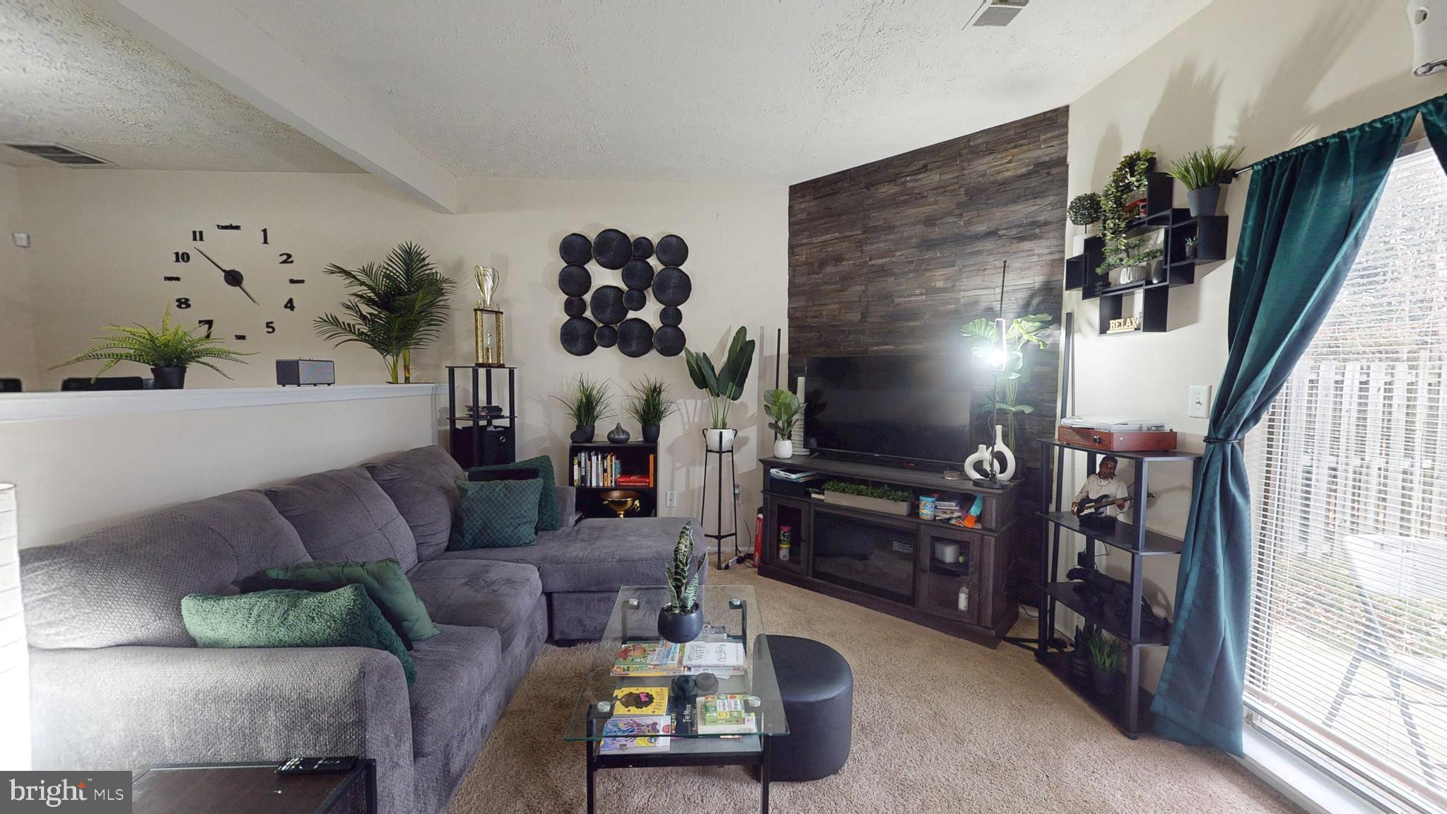 ST CHARLES WAKEFIELD - Residential