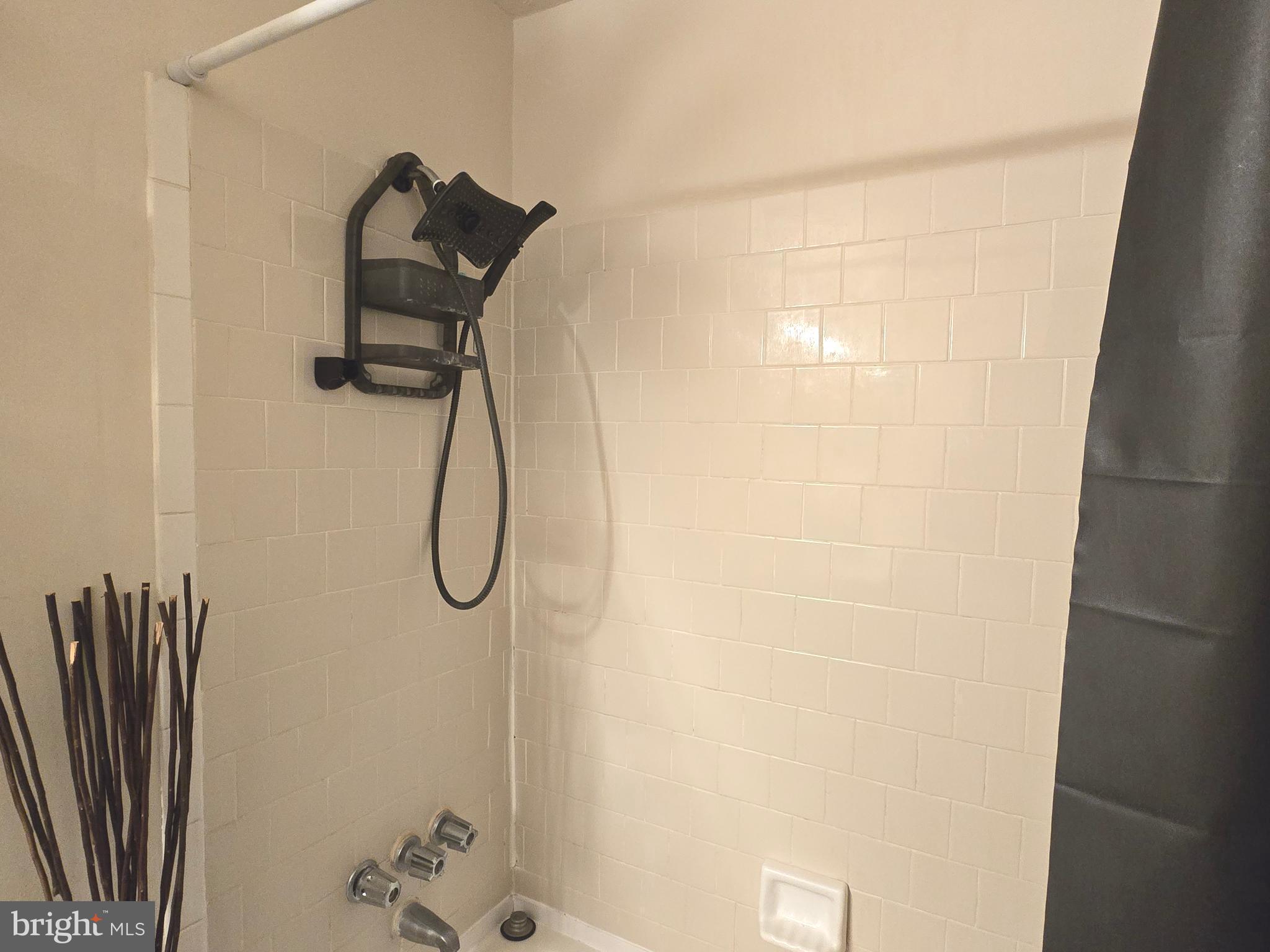 ST CHARLES WAKEFIELD - Residential