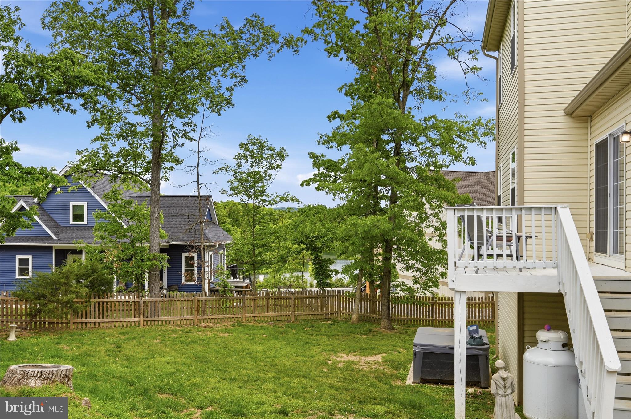 LAKE HOLIDAY ESTATES - Residential