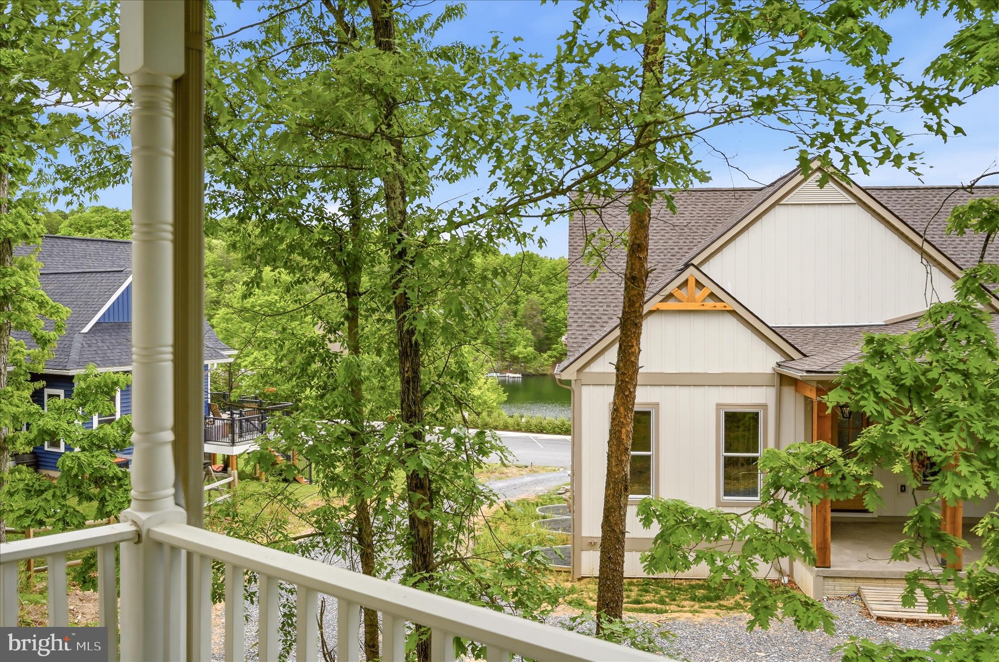 LAKE HOLIDAY ESTATES - Residential