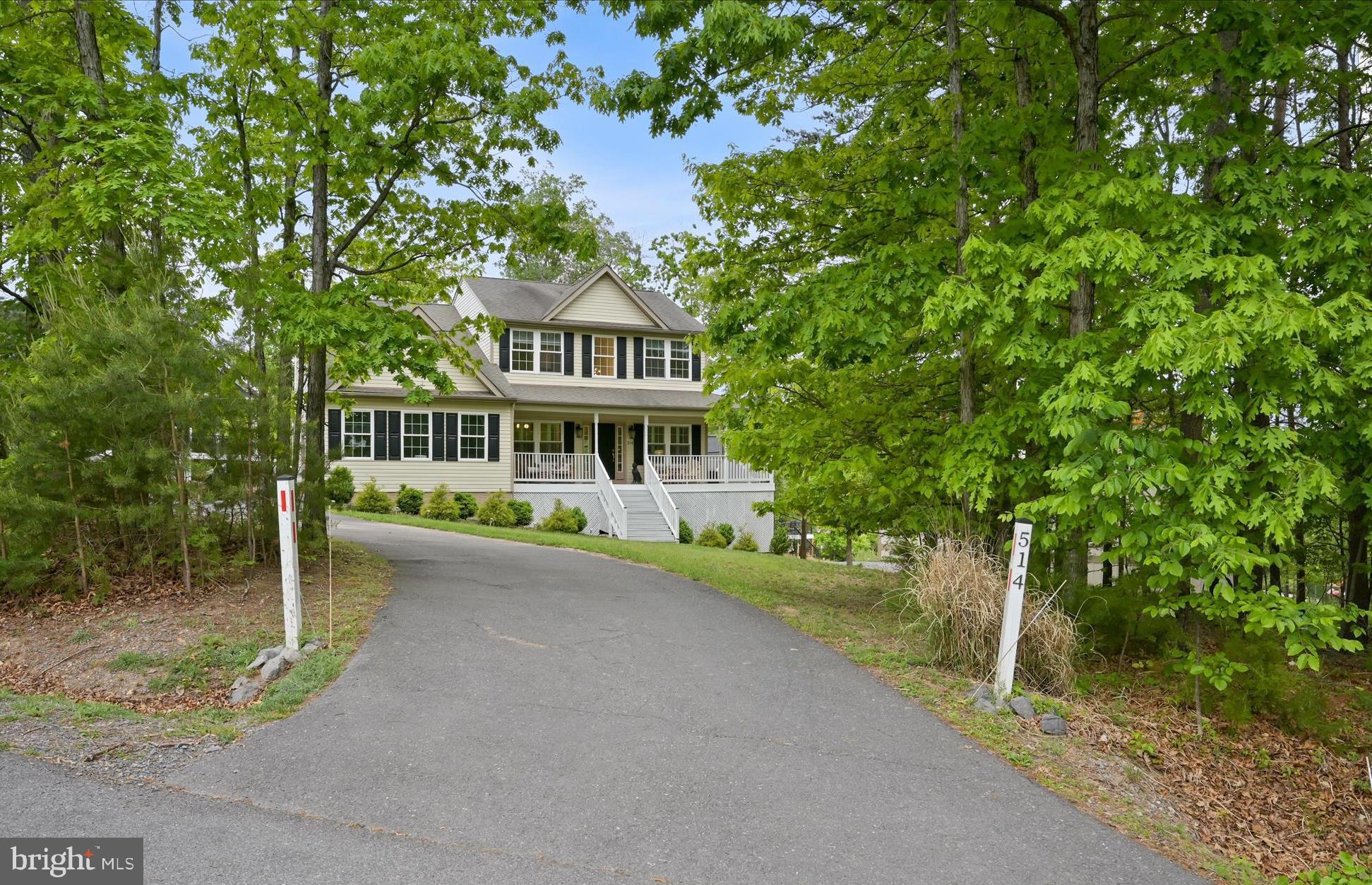 LAKE HOLIDAY ESTATES - Residential