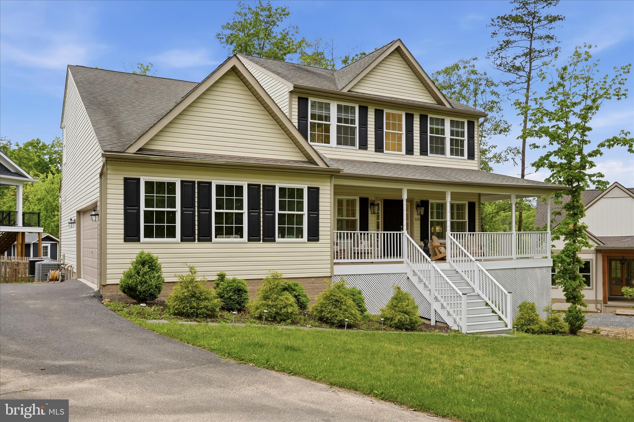 LAKE HOLIDAY ESTATES - Residential