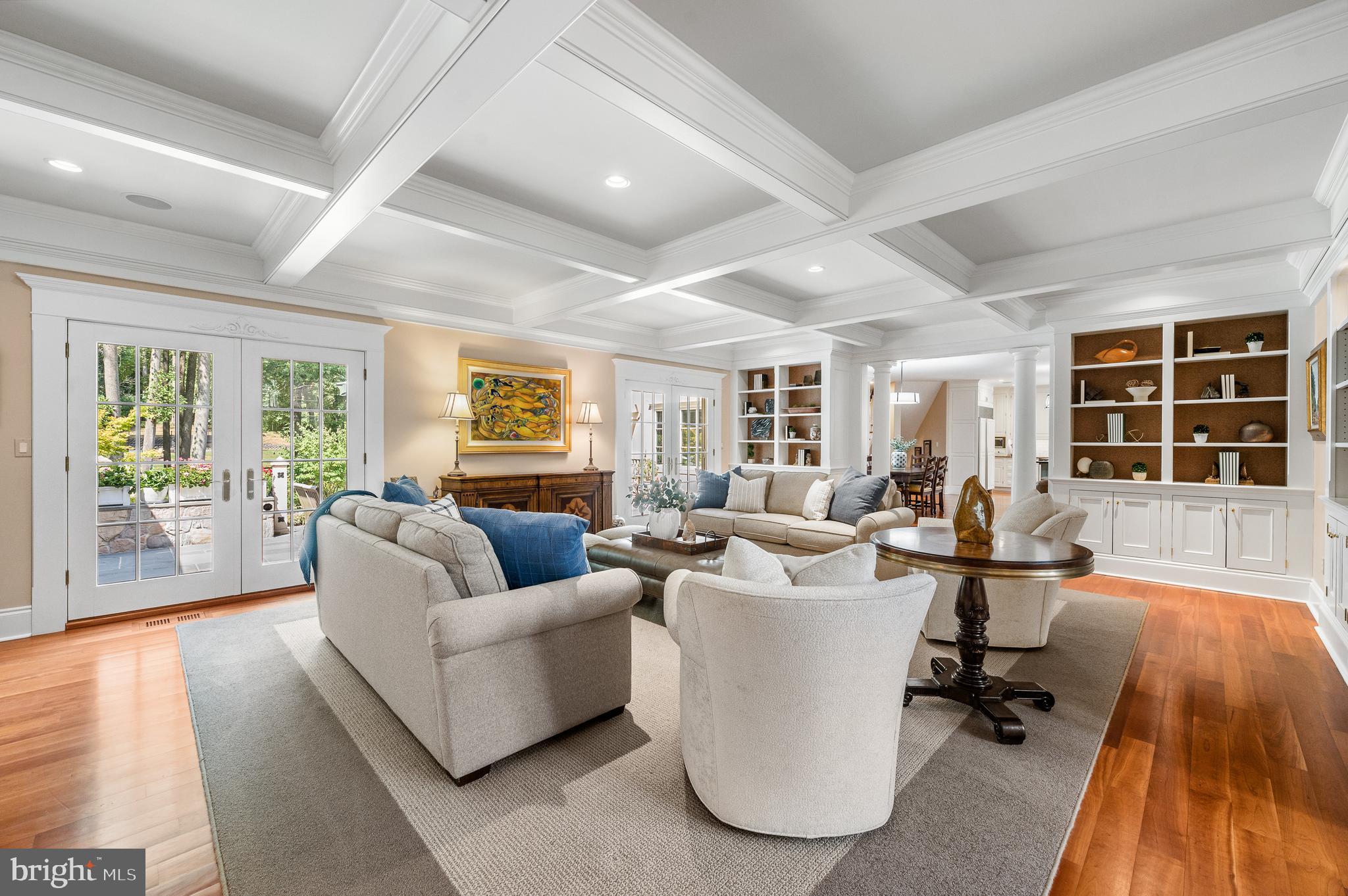 RADNOR HUNT - Residential