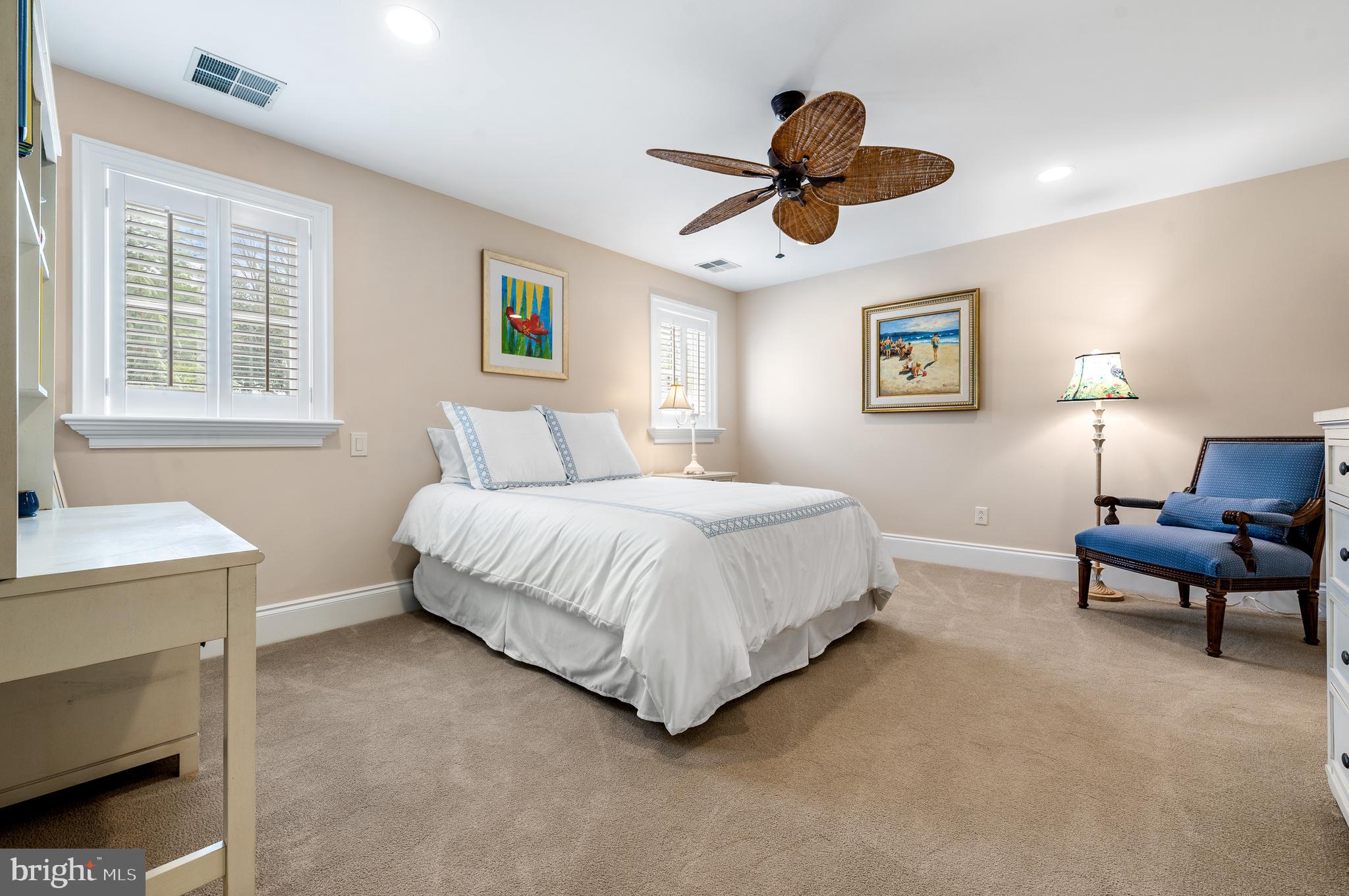 RADNOR HUNT - Residential