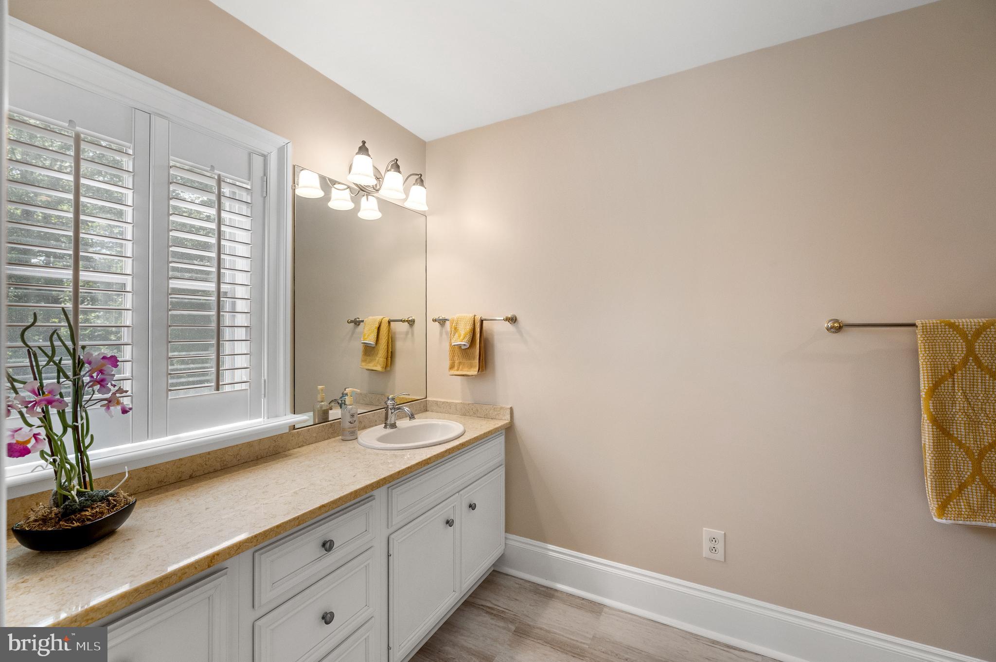 RADNOR HUNT - Residential