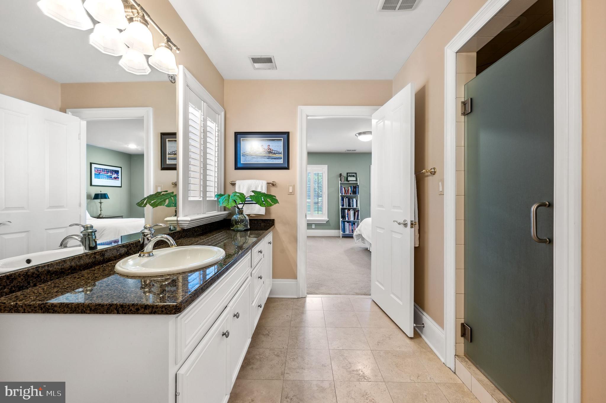 RADNOR HUNT - Residential