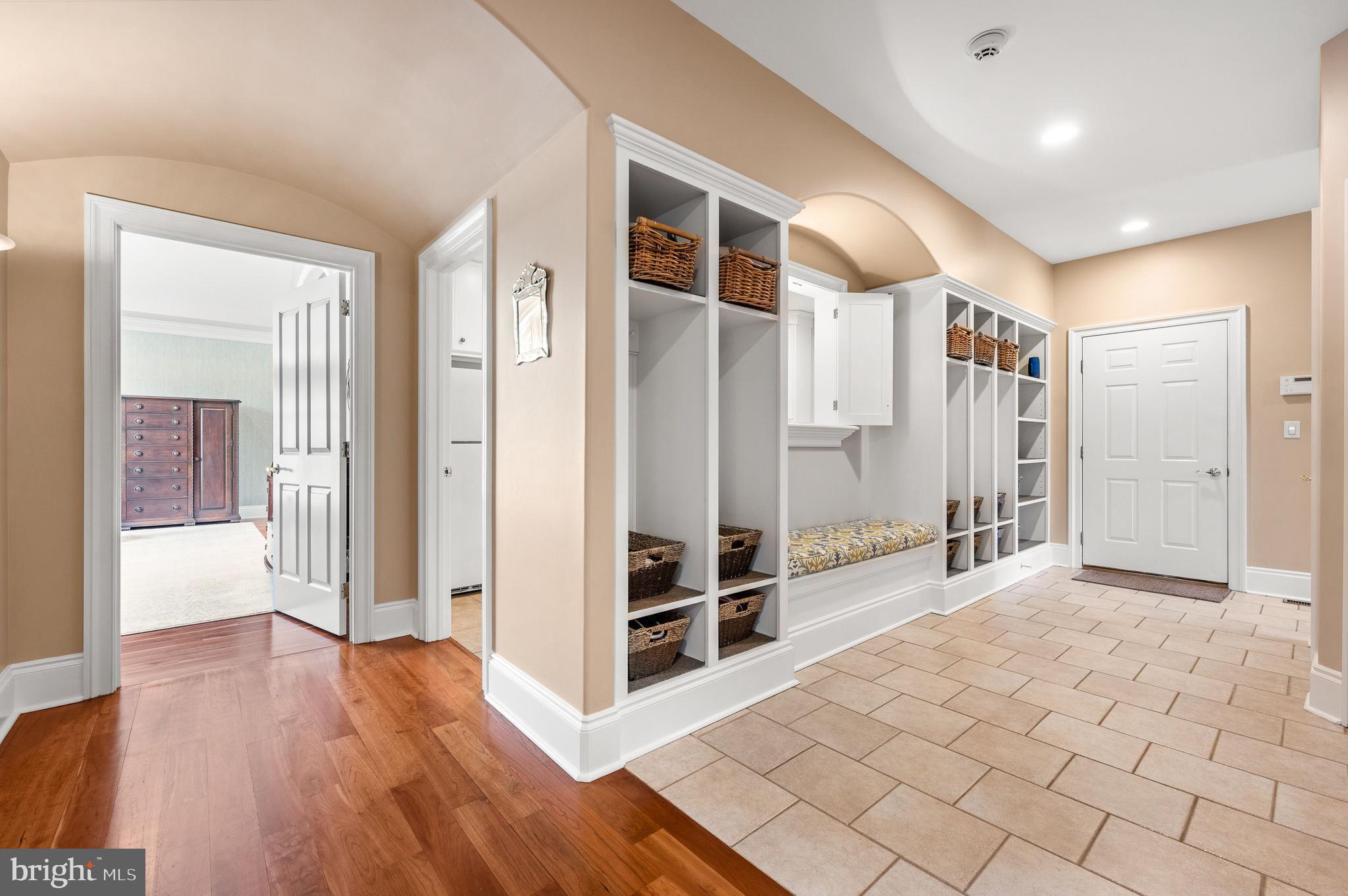 RADNOR HUNT - Residential