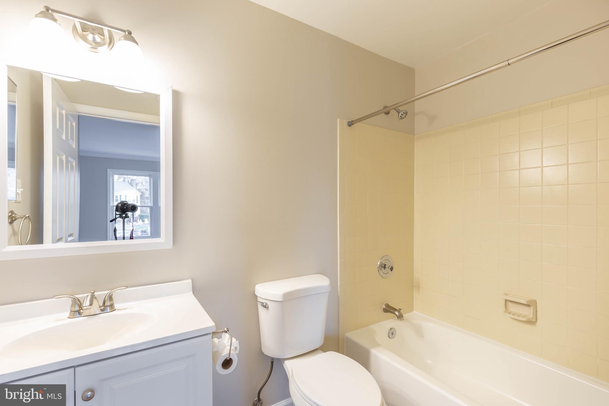 LITTLE ROCKY RUN - Residential Lease