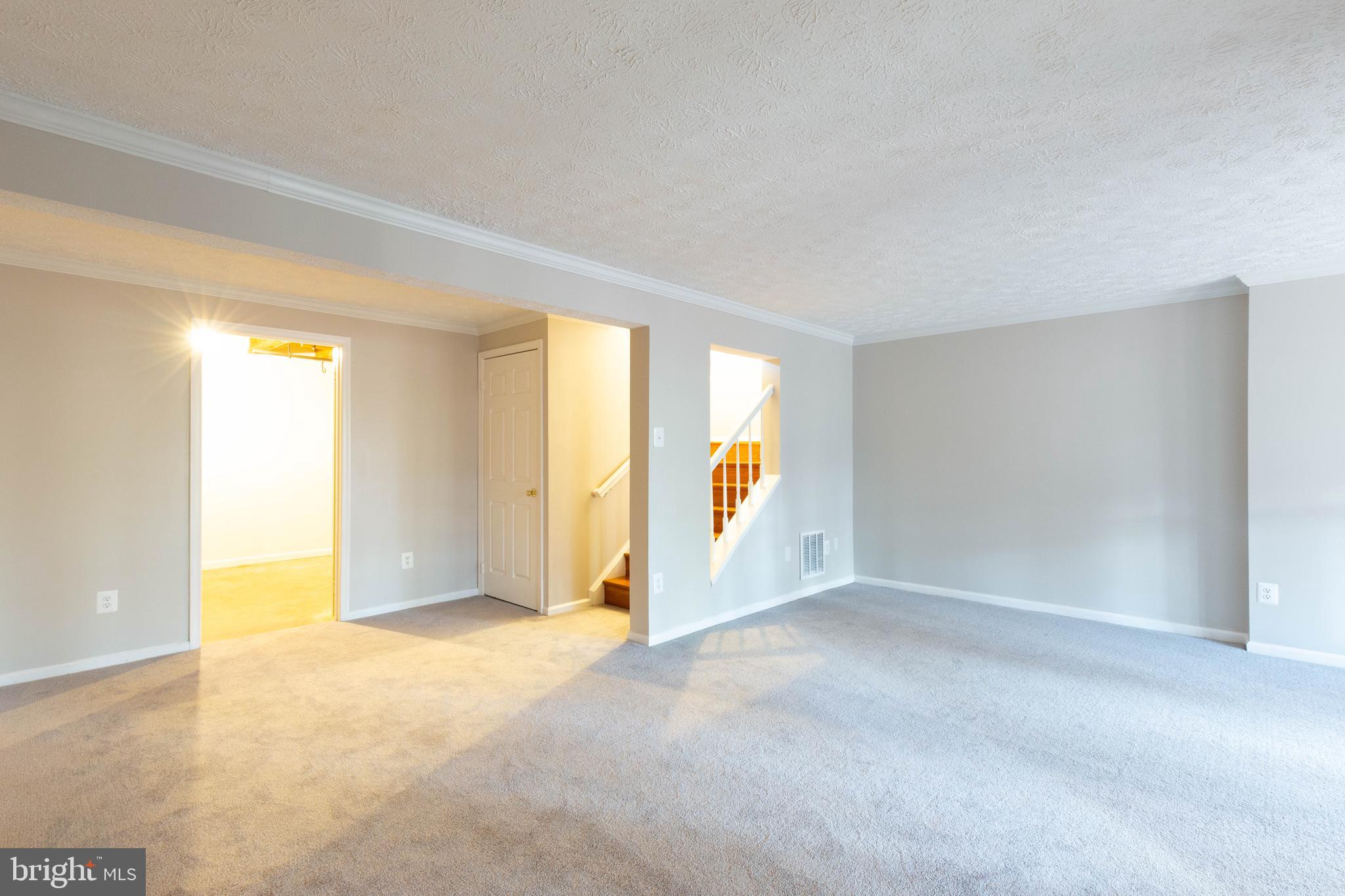 LITTLE ROCKY RUN - Residential Lease