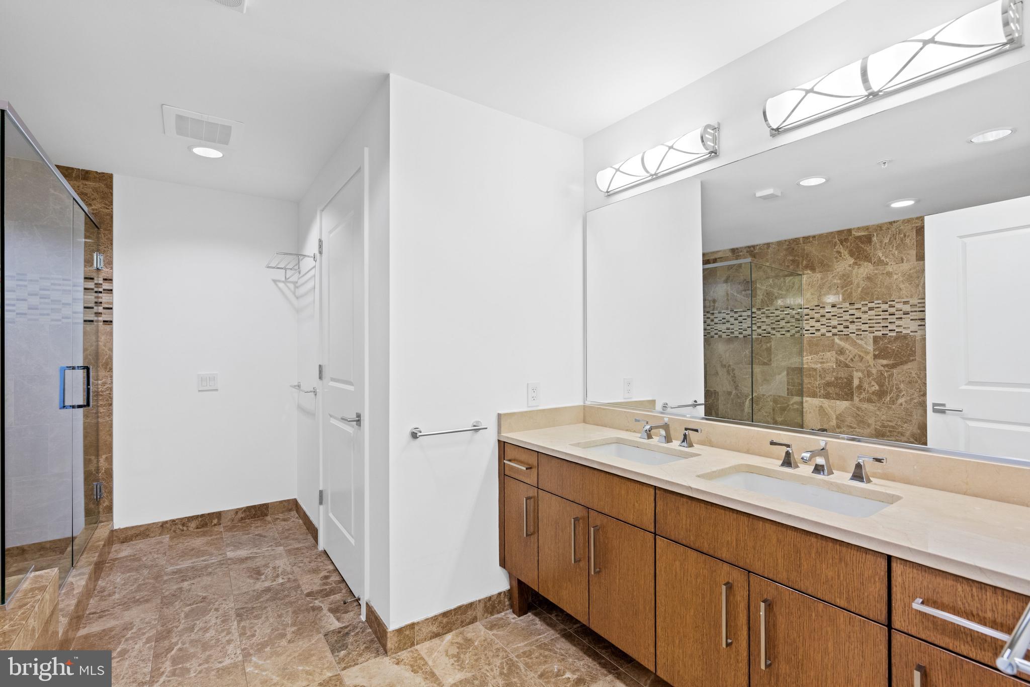 THE DARCY - Residential