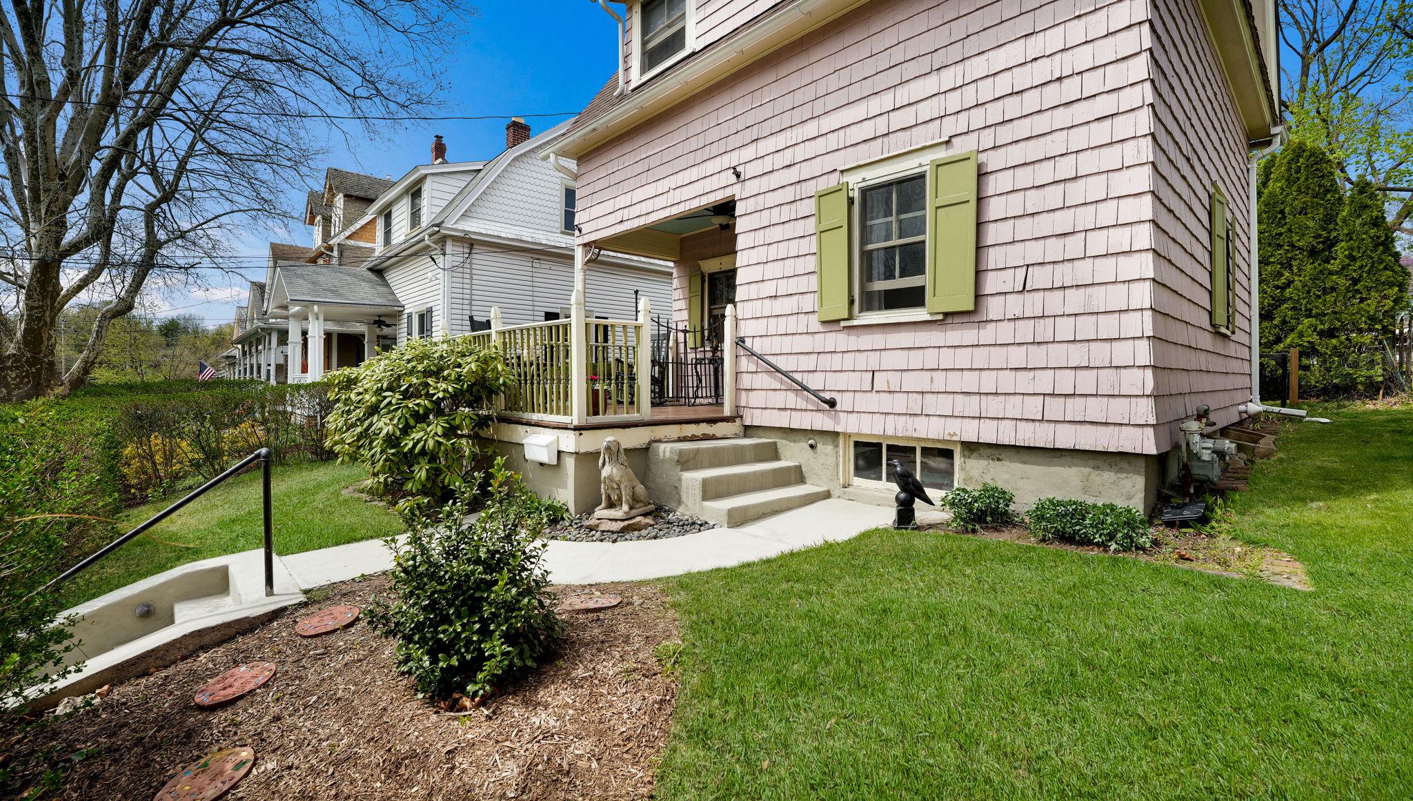 DOYLESTOWN BORO - Residential