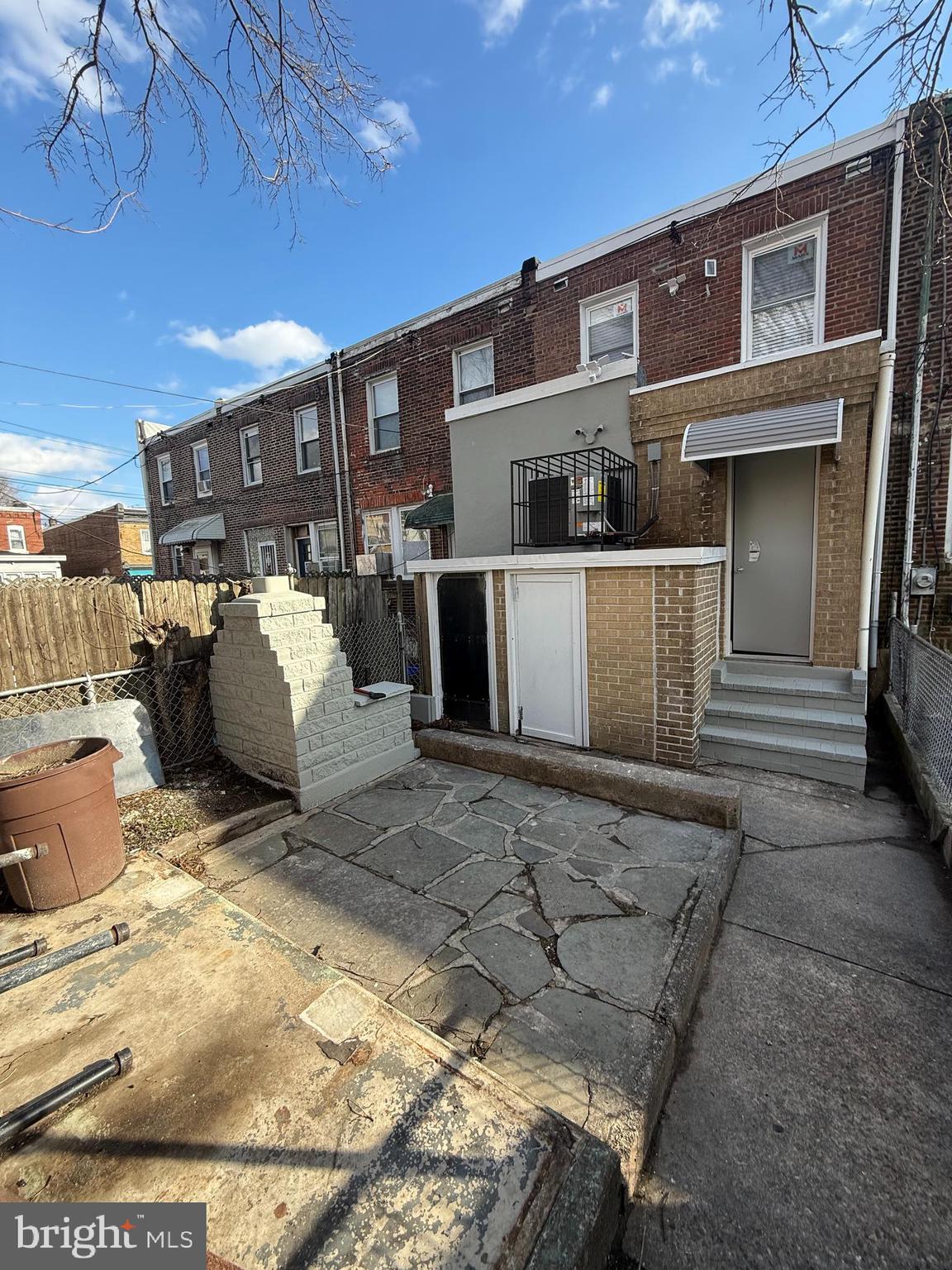 PHILADELPHIA (SOUTHWEST) - Residential