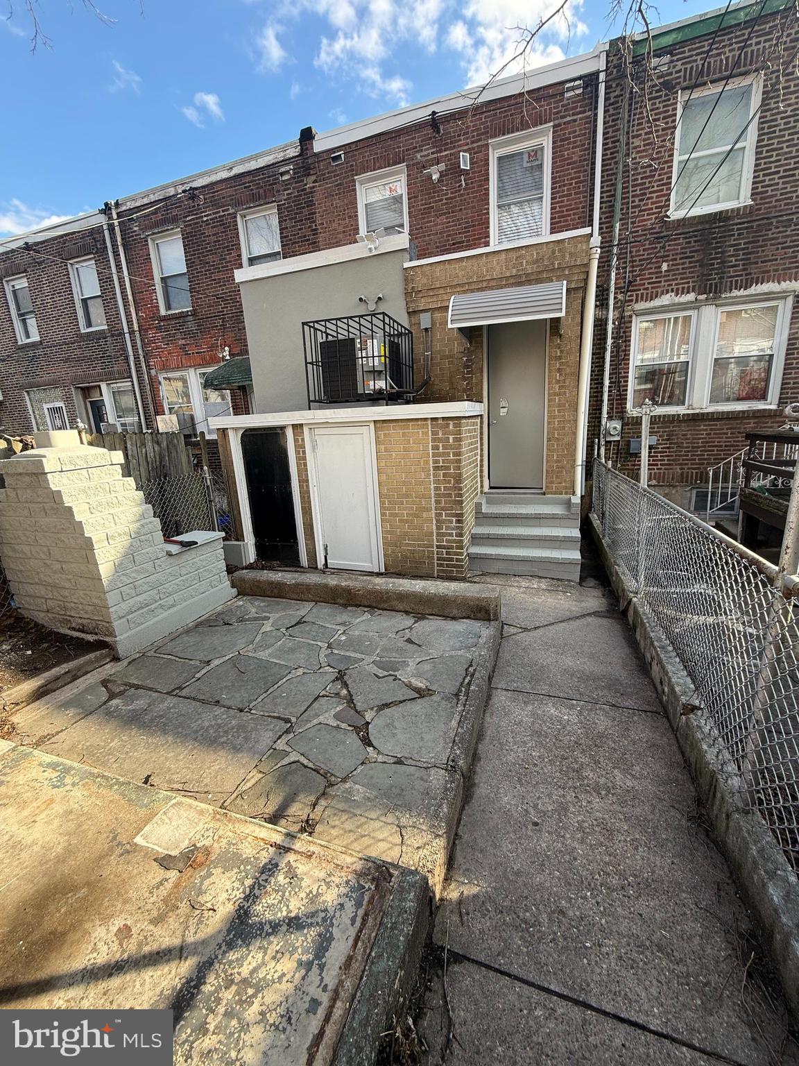 PHILADELPHIA (SOUTHWEST) - Residential