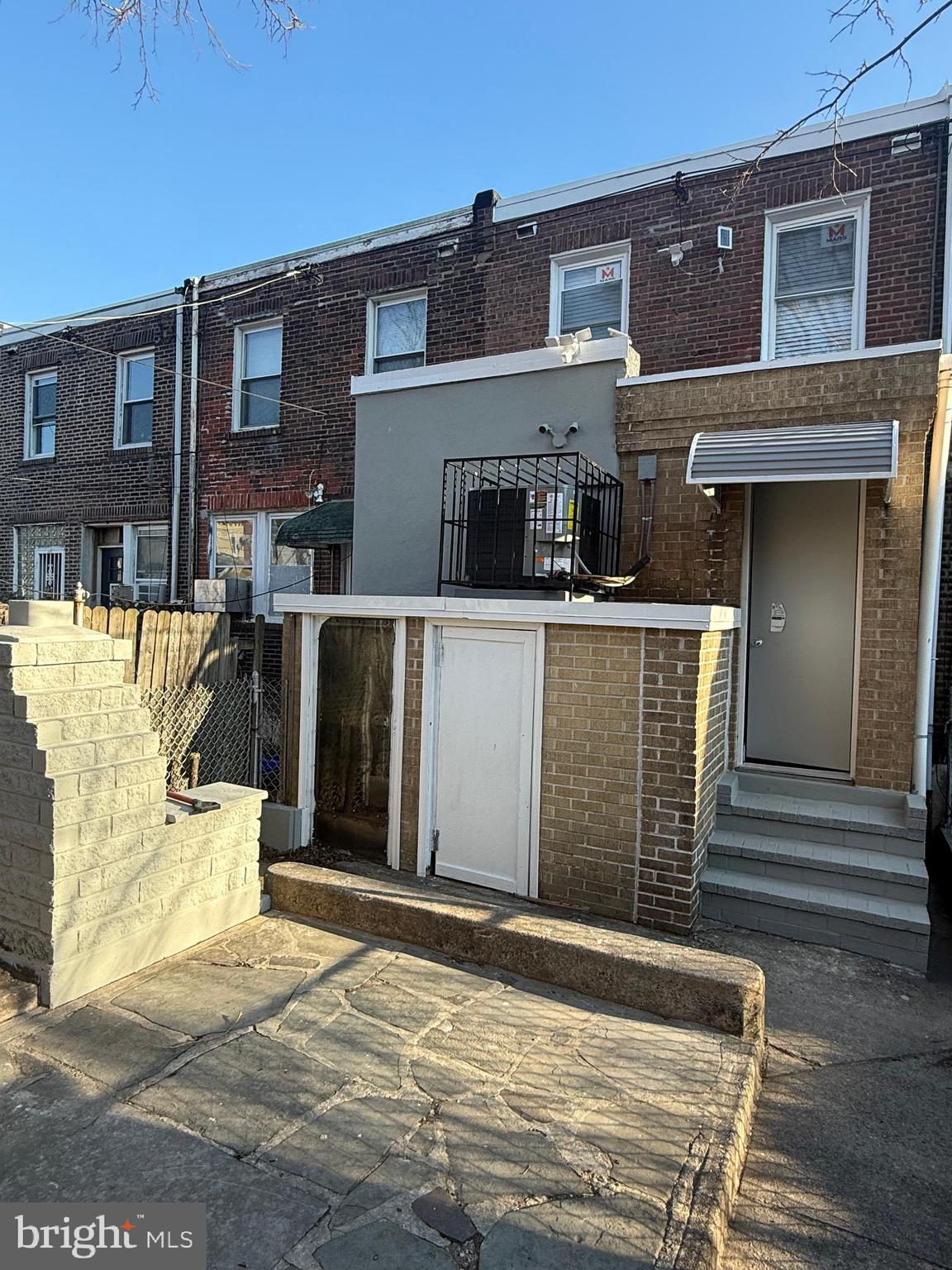 PHILADELPHIA (SOUTHWEST) - Residential