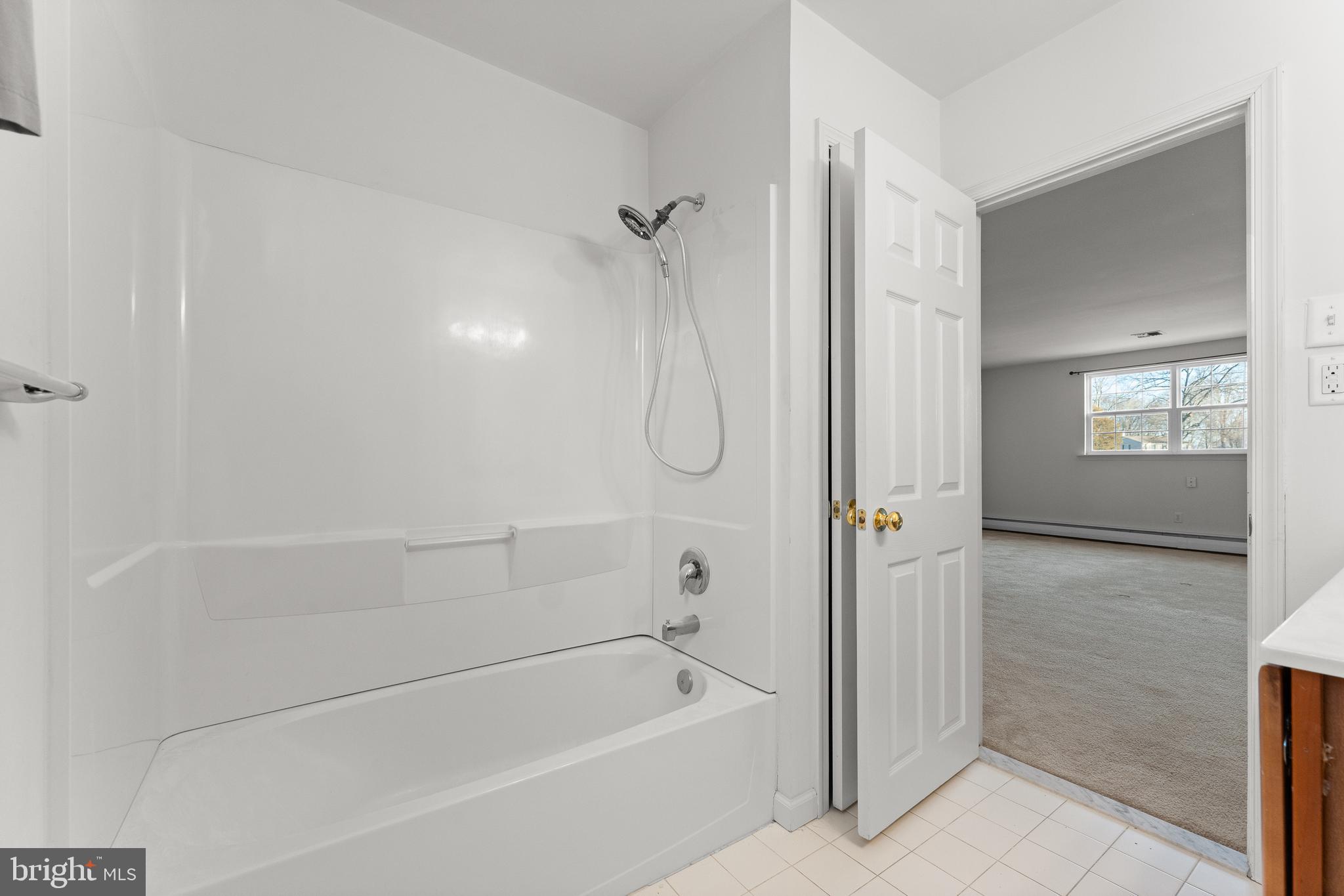 ORVILLA - Residential Lease