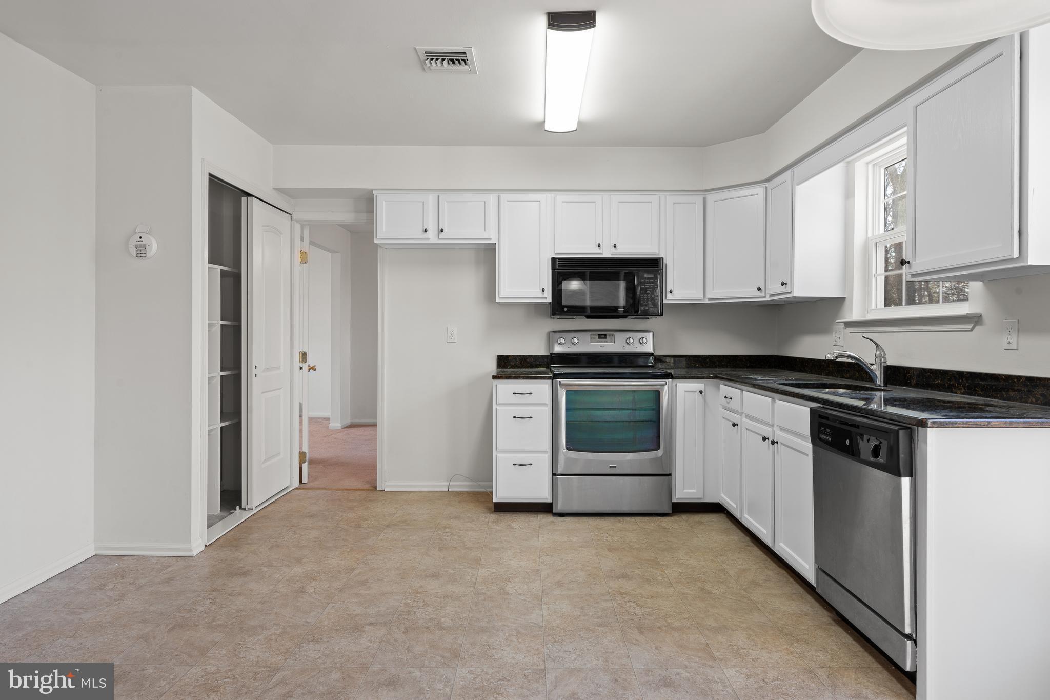 ORVILLA - Residential Lease